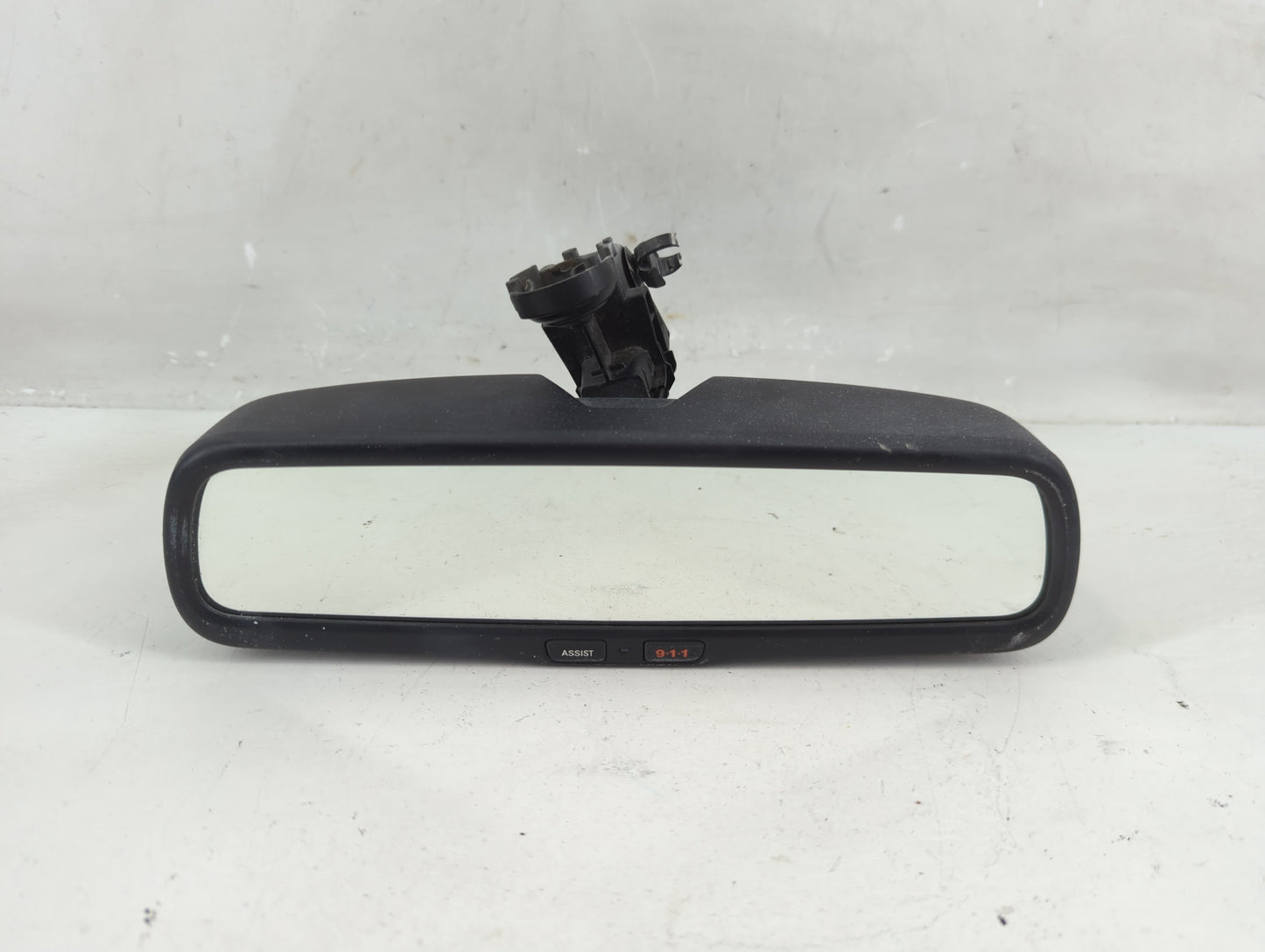 2018 Jeep Cherokee Interior Rear View Mirror Replacement OEM P/N:E11028018 Fits OEM Used Auto Parts - Oemusedautoparts1.com