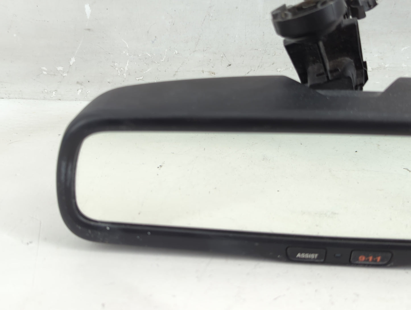2018 Jeep Cherokee Interior Rear View Mirror Replacement OEM P/N:E11028018 Fits OEM Used Auto Parts - Oemusedautoparts1.com