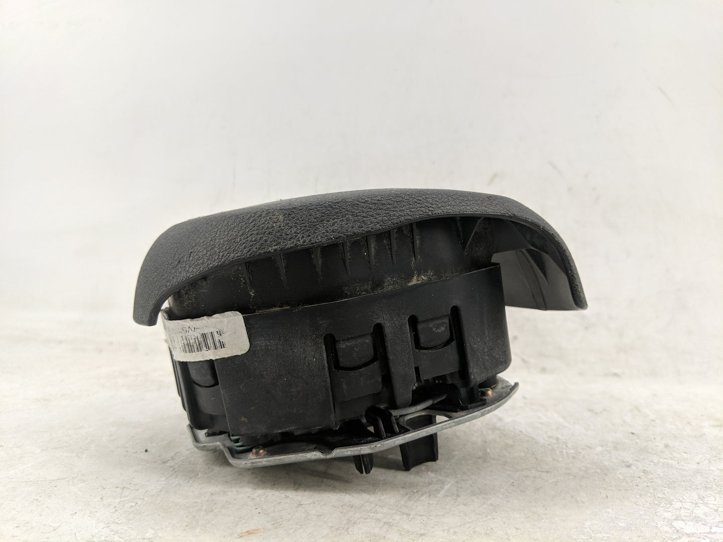 2014-2018 Jeep Cherokee Air Bag Driver Left Steering Wheel Mounted - Oemusedautoparts1.com