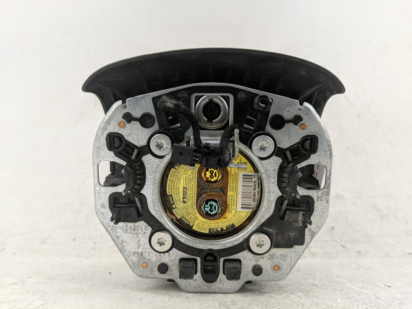 2014-2018 Jeep Cherokee Air Bag Driver Left Steering Wheel Mounted - Oemusedautoparts1.com