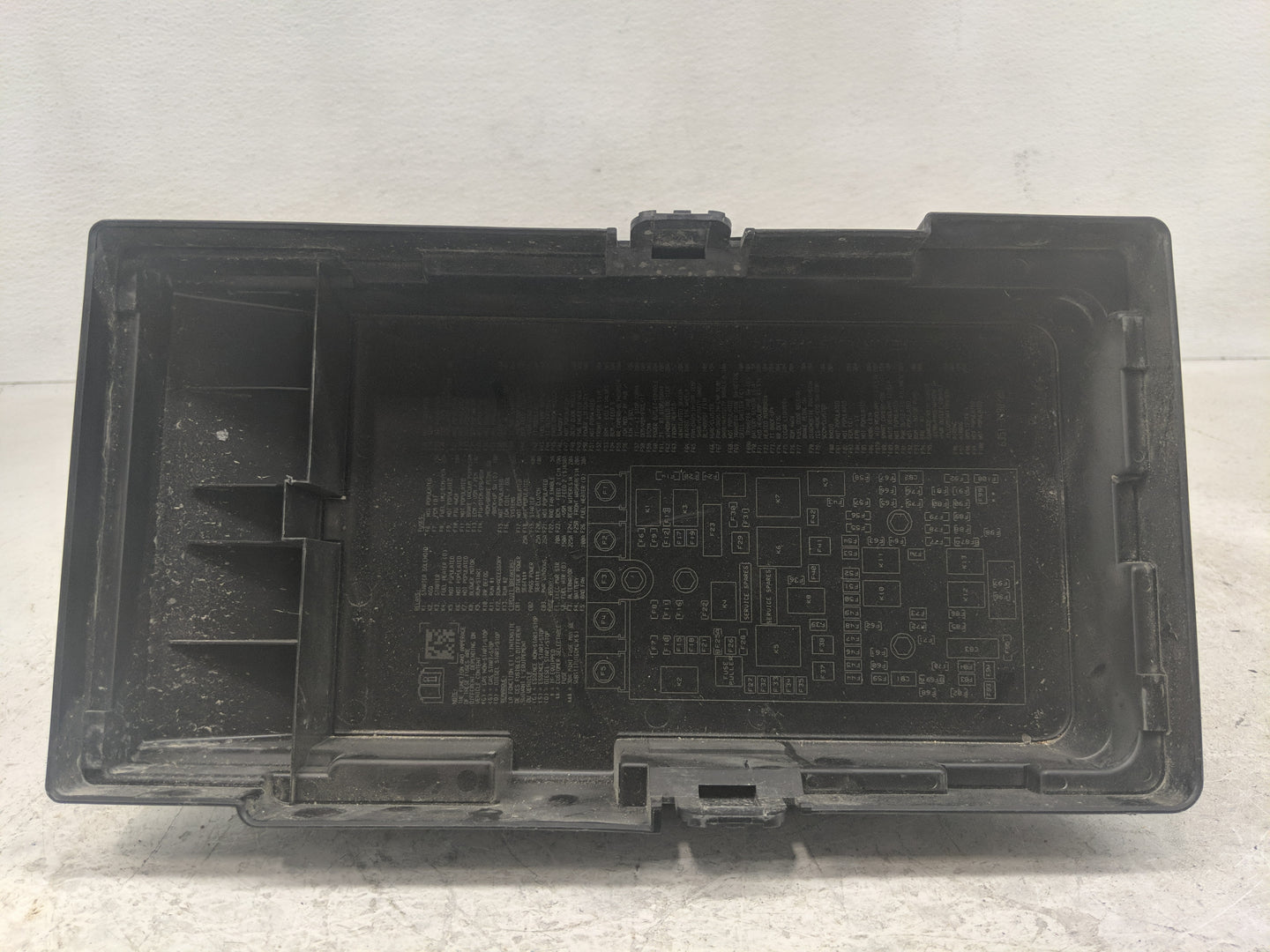 2018 Jeep Cherokee Fusebox Fuse Box Panel Relay Module Fits OEM Used Auto Parts - Oemusedautoparts1.com