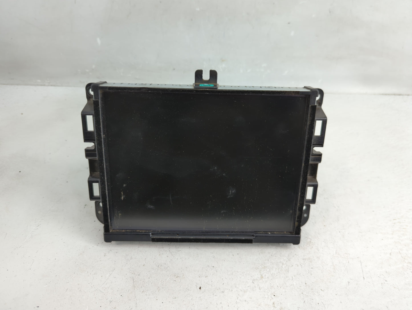 2018-2019 Jeep Cherokee Radio AM FM Cd Player Receiver Replacement Fits Fits 2018 2019 OEM Used Auto Parts - Oemusedautopart