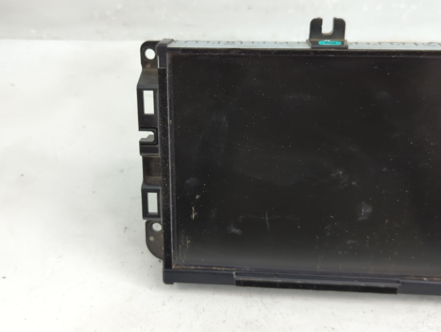 2018-2019 Jeep Cherokee Radio AM FM Cd Player Receiver Replacement Fits Fits 2018 2019 OEM Used Auto Parts - Oemusedautopart