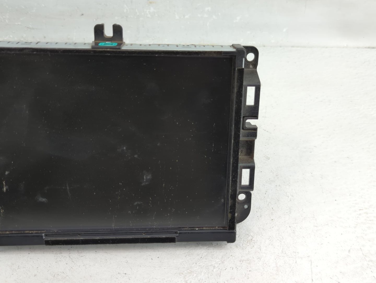 2018-2019 Jeep Cherokee Radio AM FM Cd Player Receiver Replacement Fits Fits 2018 2019 OEM Used Auto Parts - Oemusedautopart