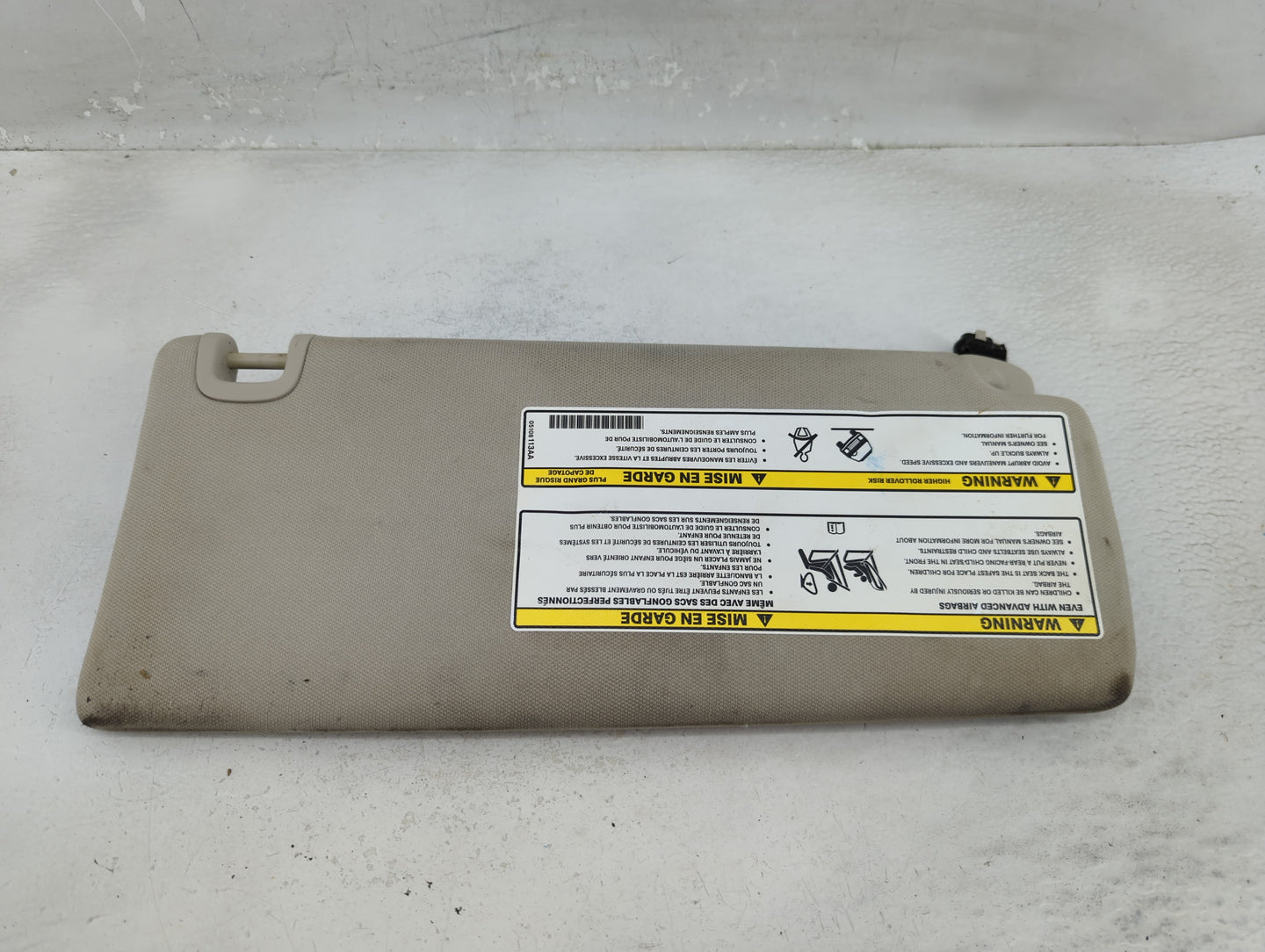2014-2018 Jeep Cherokee Sun Visor Shade Replacement Driver Left Mirror Fits Fits 2014 2015 2016 2017 2018 OEM Used Auto Part