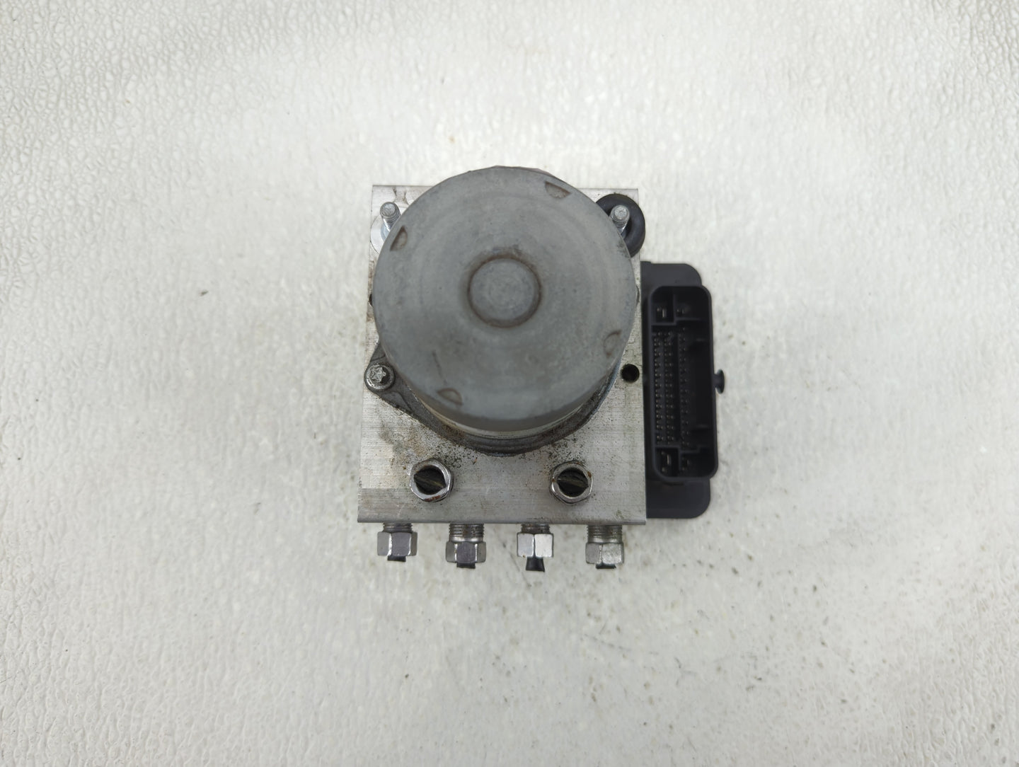 2017 Jeep Cherokee ABS Pump Control Module Replacement P/N:P68293541AB P68371198AA Fits OEM Used Auto Parts - Oemusedautopar