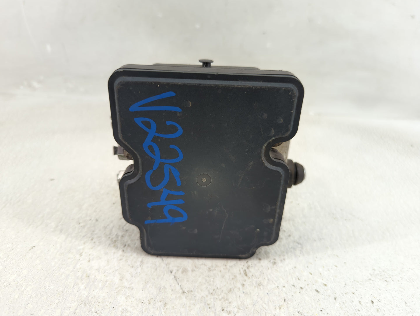2017 Jeep Cherokee ABS Pump Control Module Replacement P/N:P68293541AB P68371198AA Fits OEM Used Auto Parts - Oemusedautopar