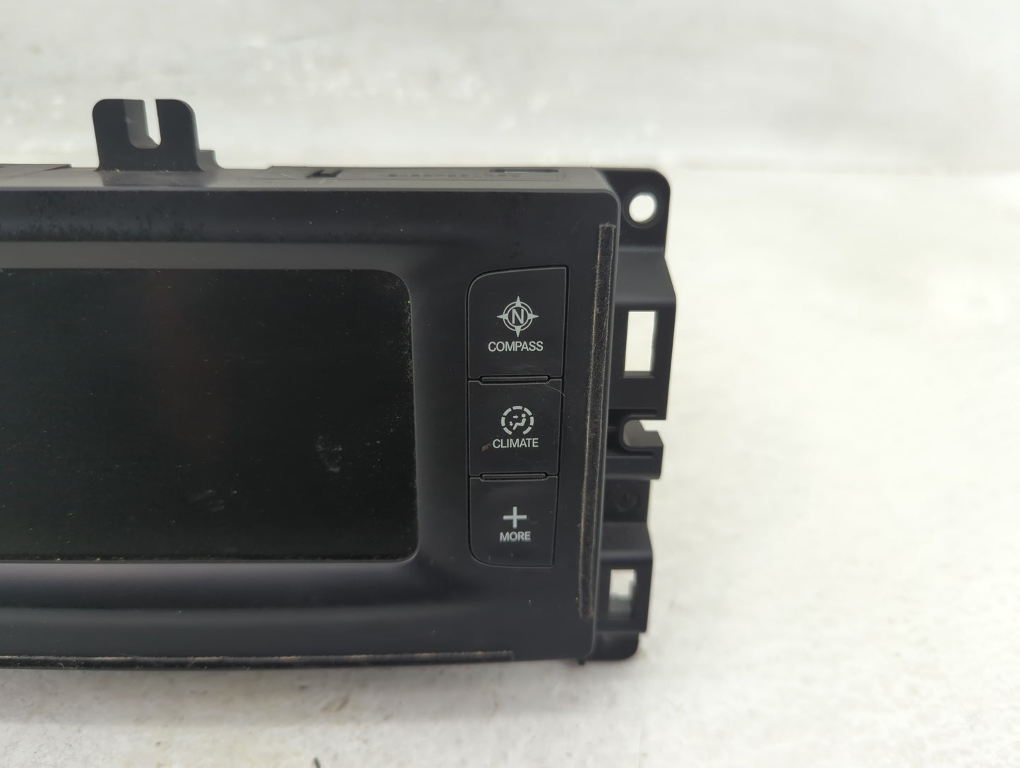 2018 Jeep Cherokee Radio AM FM Cd Player Receiver Replacement P/N:68365213AB Fits OEM Used Auto Parts - Oemusedautoparts1.co