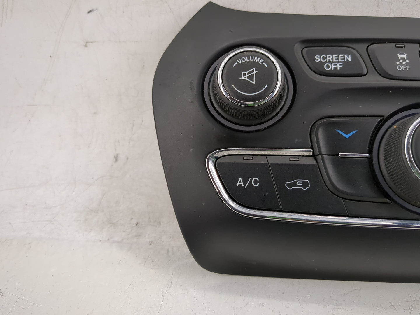 2015-2018 Jeep Cherokee Climate Control Module Temperature AC/Heater Replacement P/N:68249518AA Fits Fits 2015 2016 2017 201