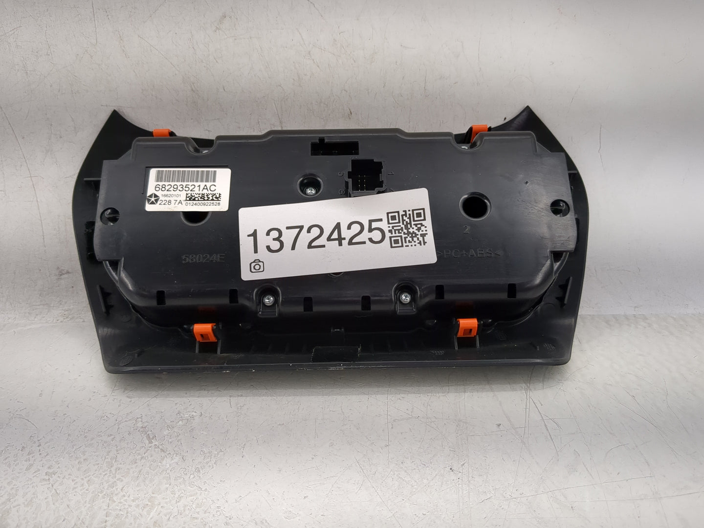 2015-2018 Jeep Cherokee Climate Control Module Temperature AC/Heater Replacement P/N:68293521AC Fits Fits 2015 2016 2017 201