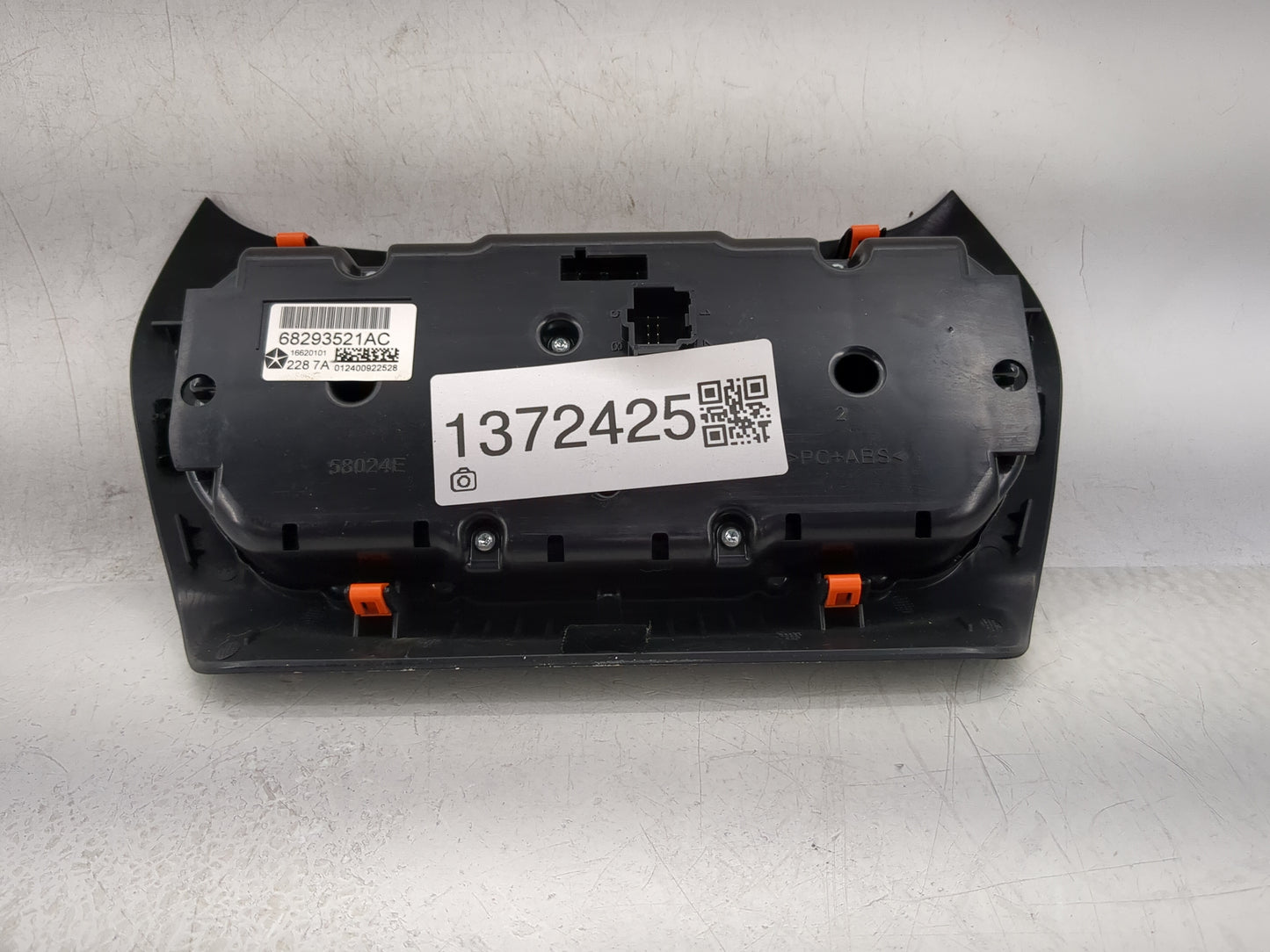 2015-2018 Jeep Cherokee Climate Control Module Temperature AC/Heater Replacement P/N:68293521AC Fits Fits 2015 2016 2017 201