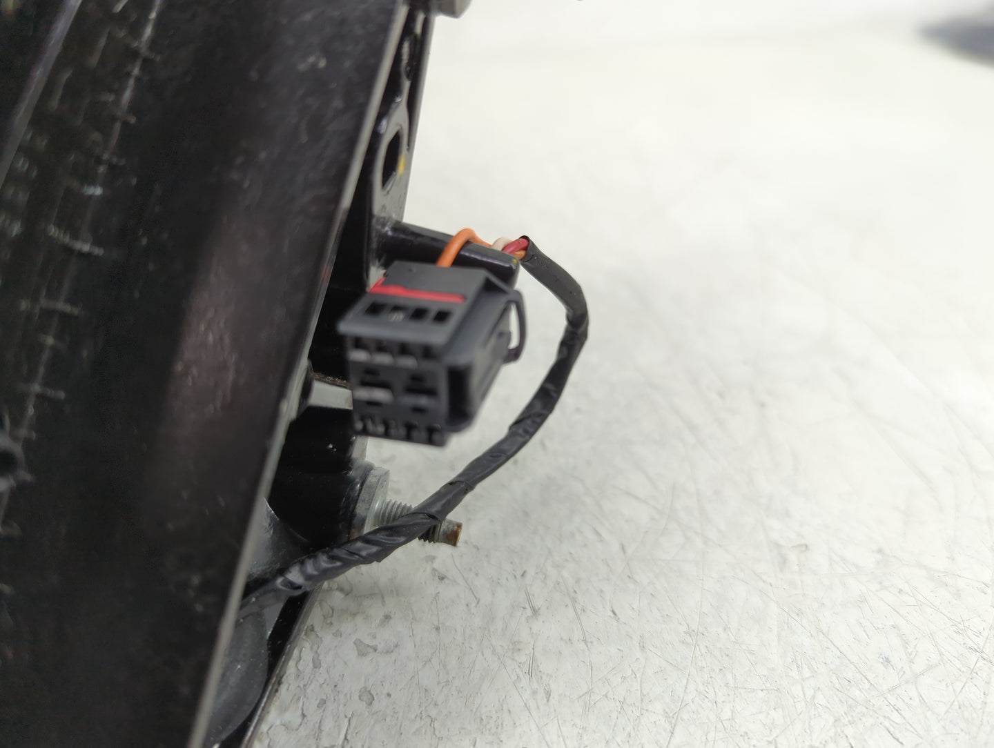 2014-2021 Jeep Cherokee Passenger Side View Mirror - Right Door Mirror OEM Used - Oemusedautoparts1.com