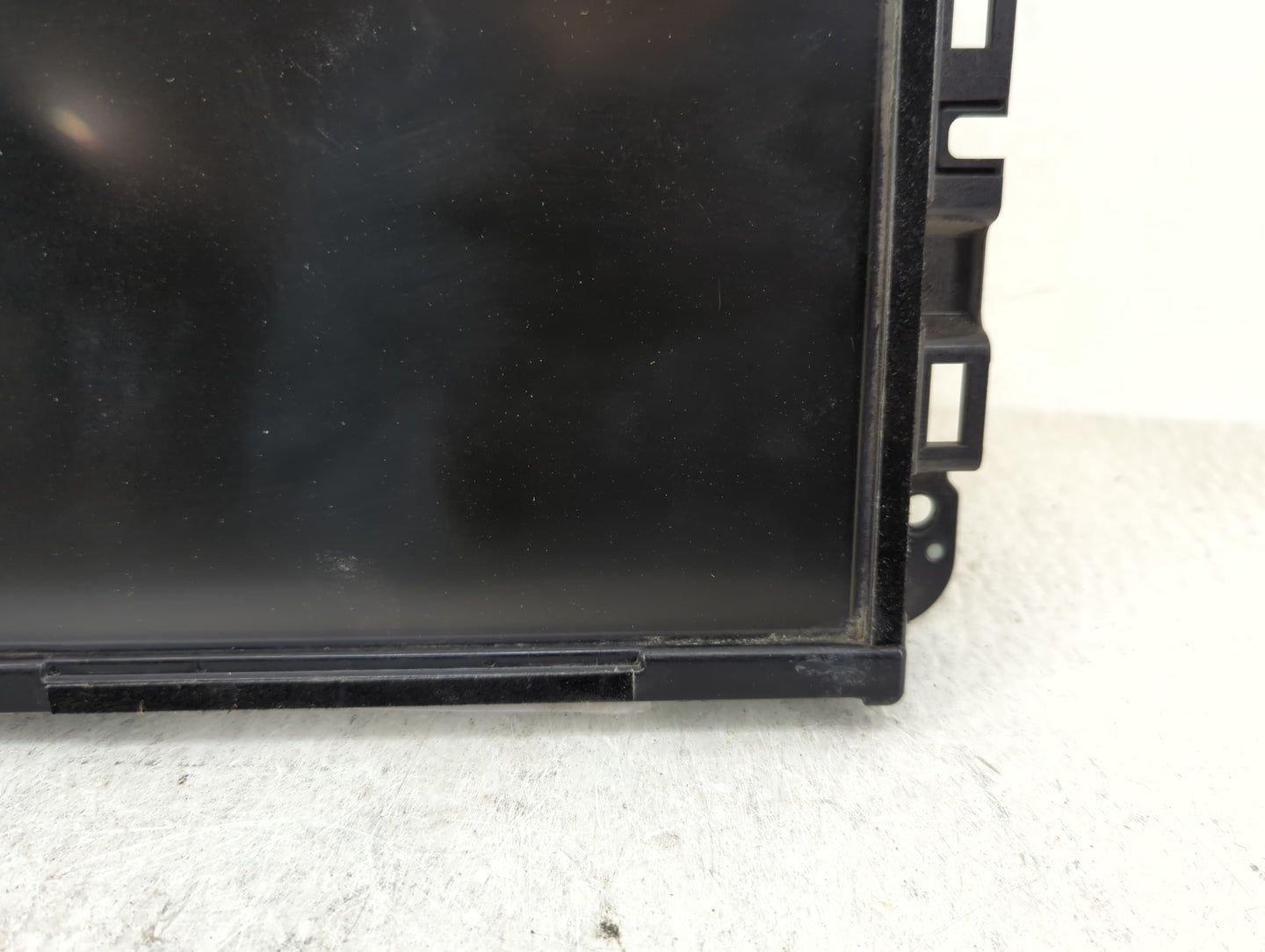 2018-2019 Jeep Cherokee Radio AM FM Cd Player Receiver Replacement P/N:68312540AD Fits Fits 2018 2019 OEM Used Auto Parts - 