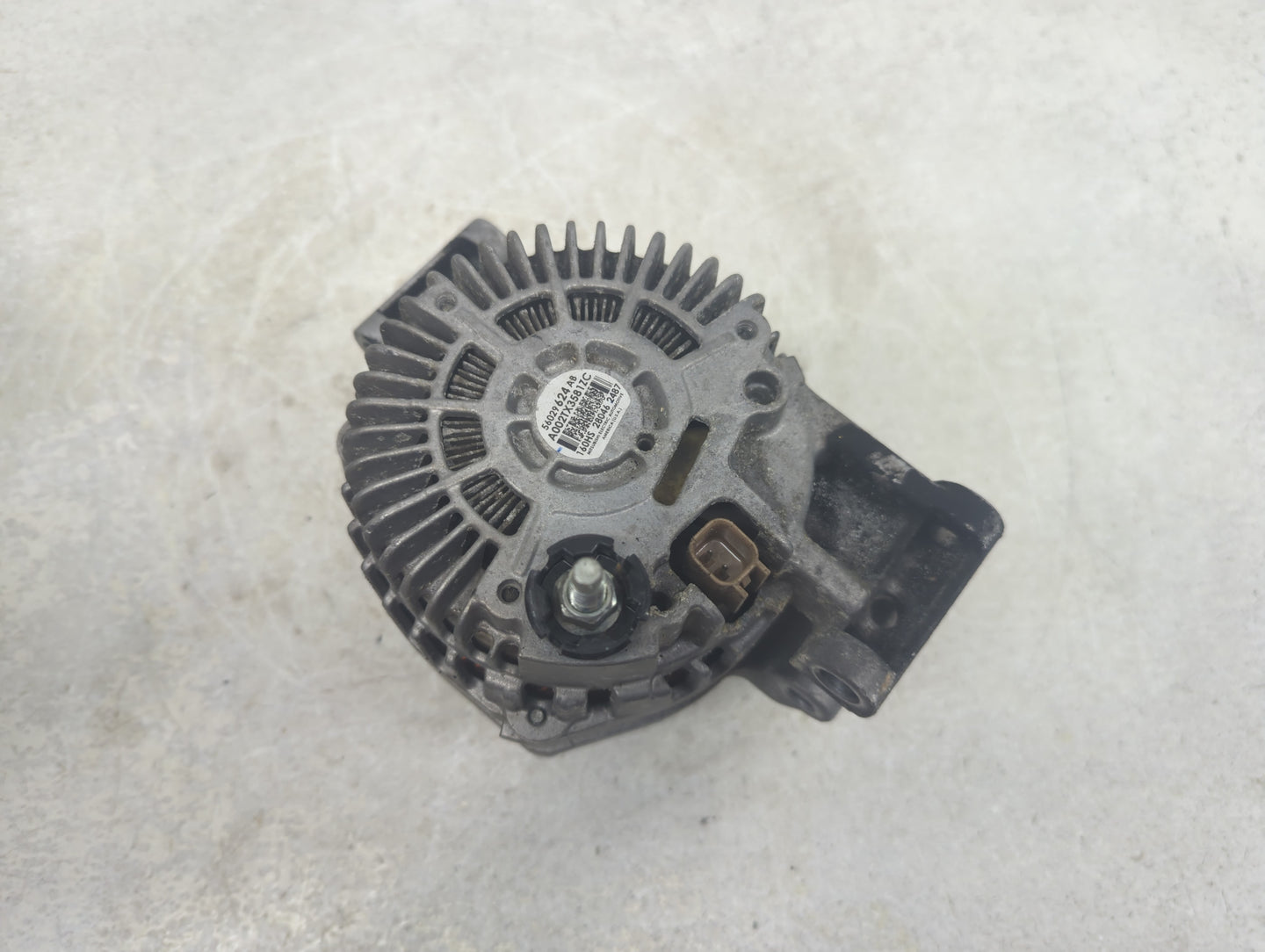 2014-2018 Jeep Cherokee Alternator Replacement Generator Charging Assembly Engine OEM P/N:56029624AB Fits OEM Used Auto Part