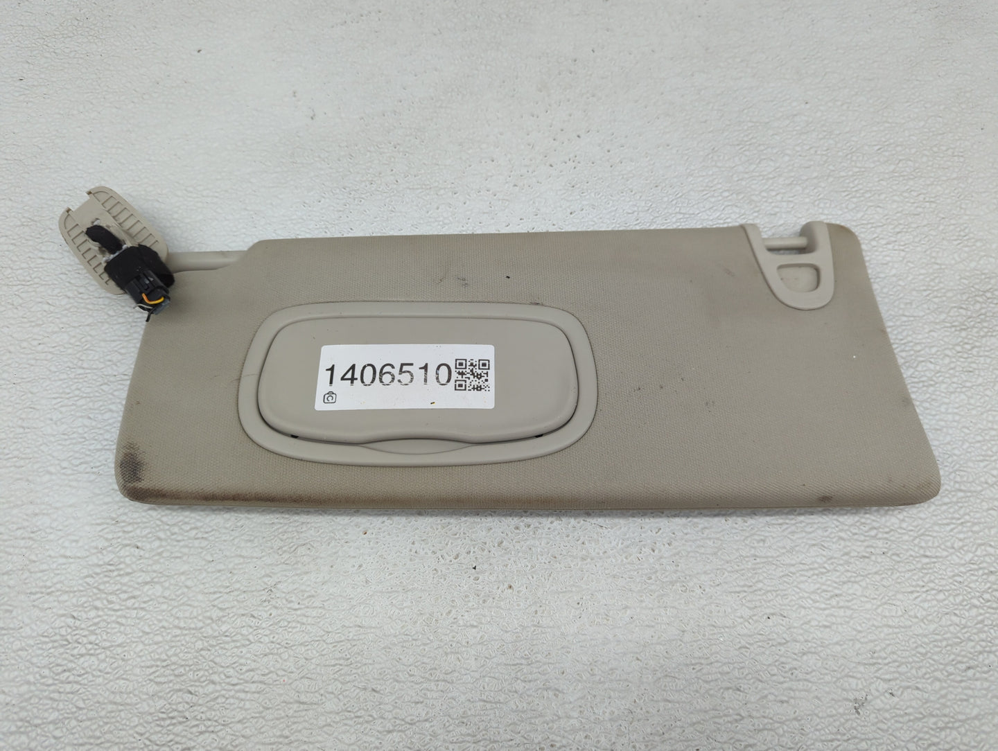 2014-2018 Jeep Cherokee Sun Visor Shade Replacement Driver Left Mirror Fits Fits 2014 2015 2016 2017 2018 OEM Used Auto Part