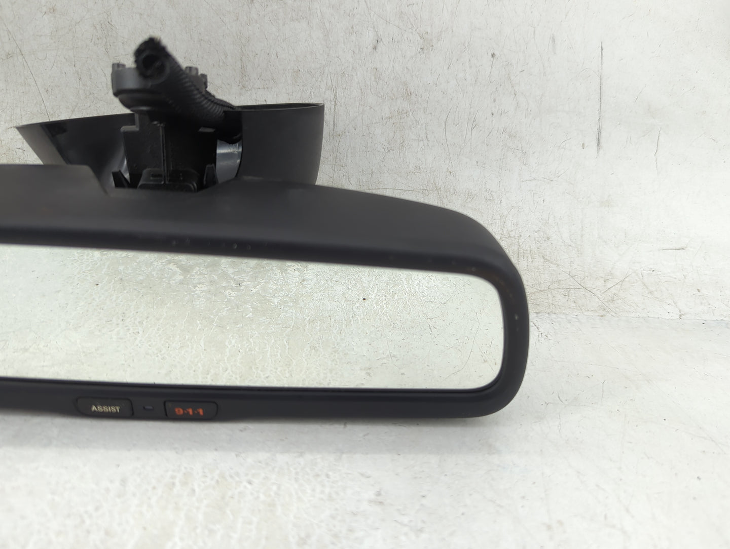 2018 Jeep Cherokee Interior Rear View Mirror Replacement OEM P/N:A048070 Fits OEM Used Auto Parts - Oemusedautoparts1.com