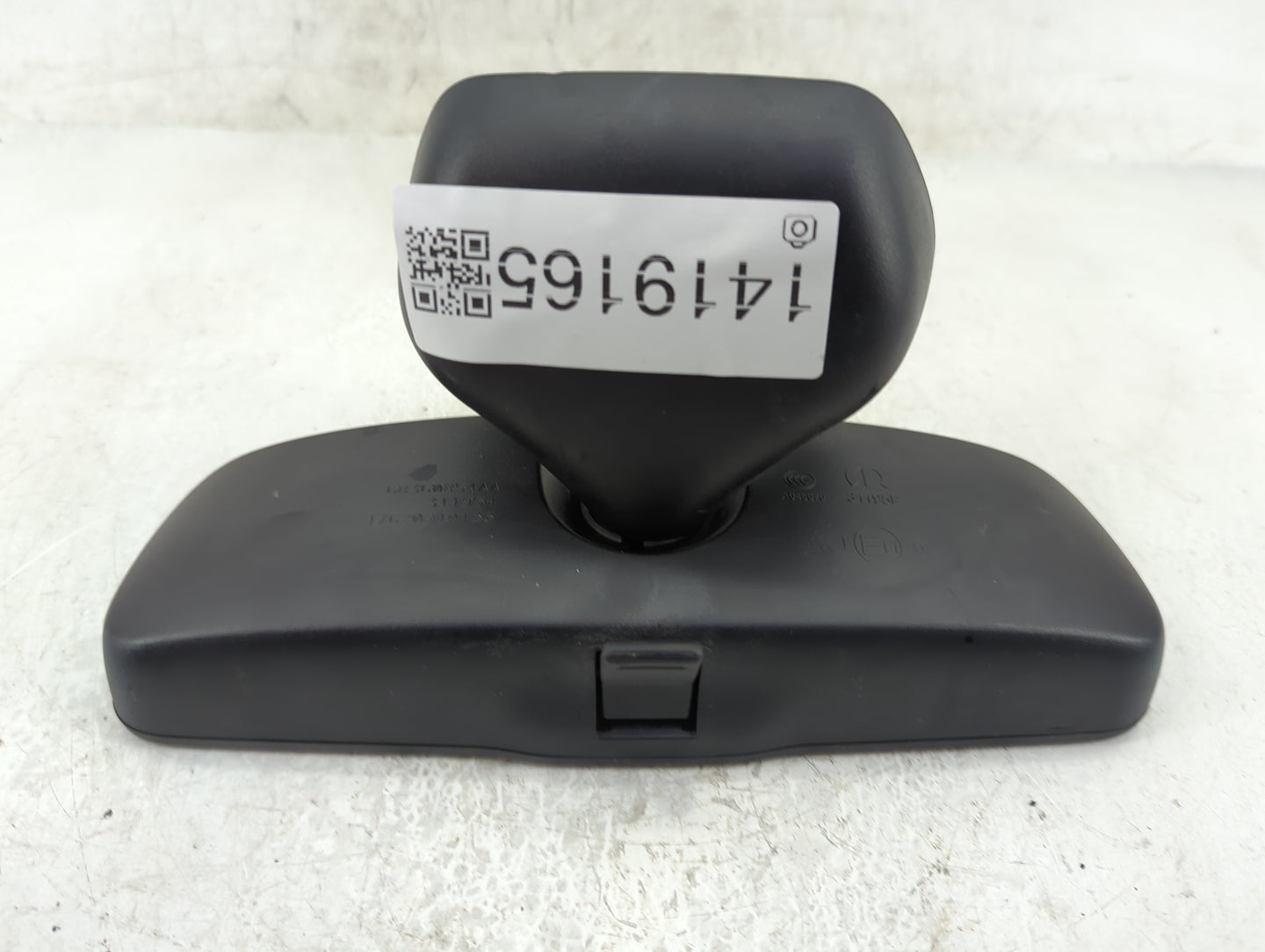 2018 Jeep Cherokee Interior Rear View Mirror Replacement OEM P/N:A048070 Fits OEM Used Auto Parts - Oemusedautoparts1.com