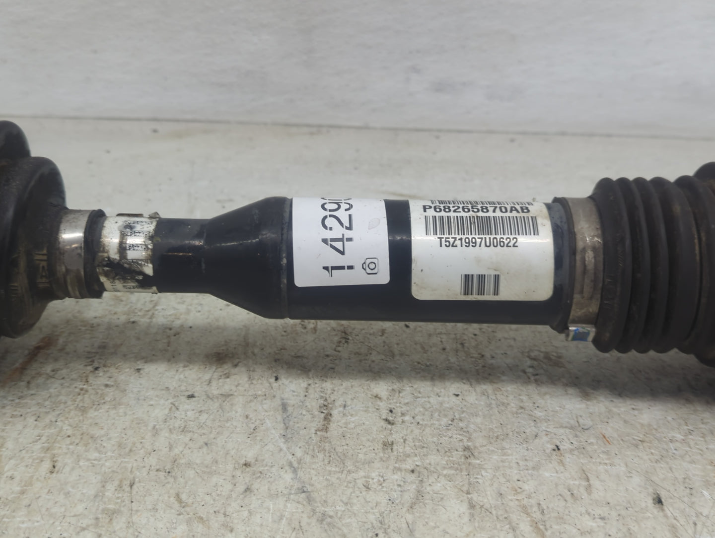2014-2018 Jeep Cherokee Axle Shaft Front Driver Cv C/v - Oemusedautoparts1.com