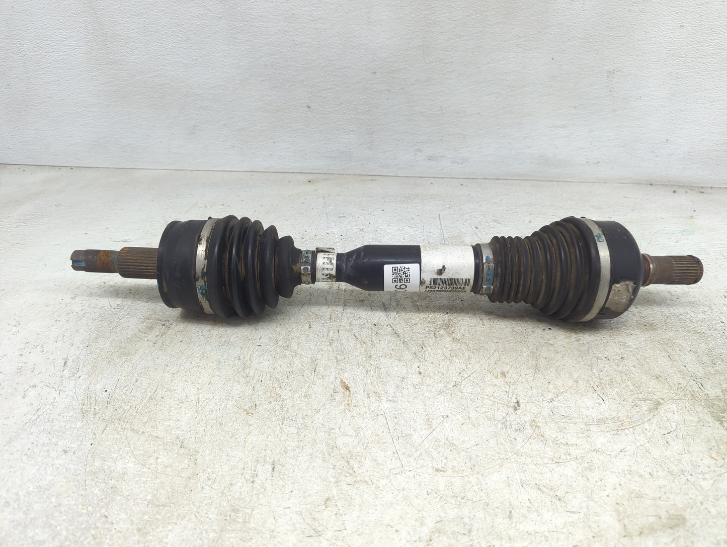2014-2018 Jeep Cherokee Axle Shaft Front Driver Cv C/v - Oemusedautoparts1.com