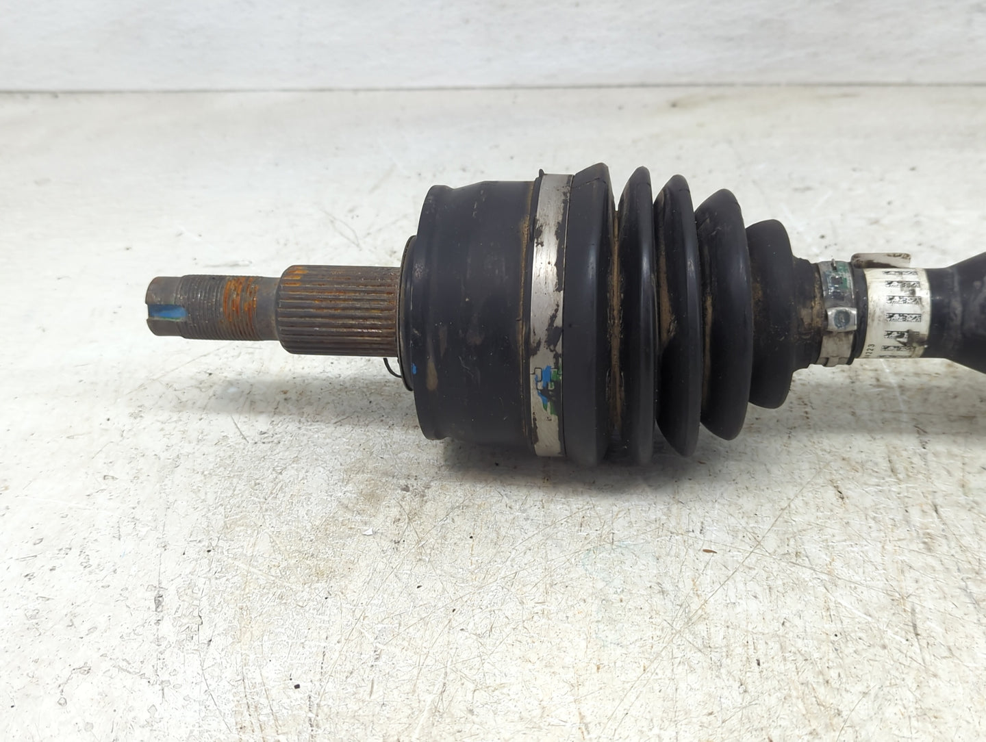 2014-2018 Jeep Cherokee Axle Shaft Front Driver Cv C/v - Oemusedautoparts1.com