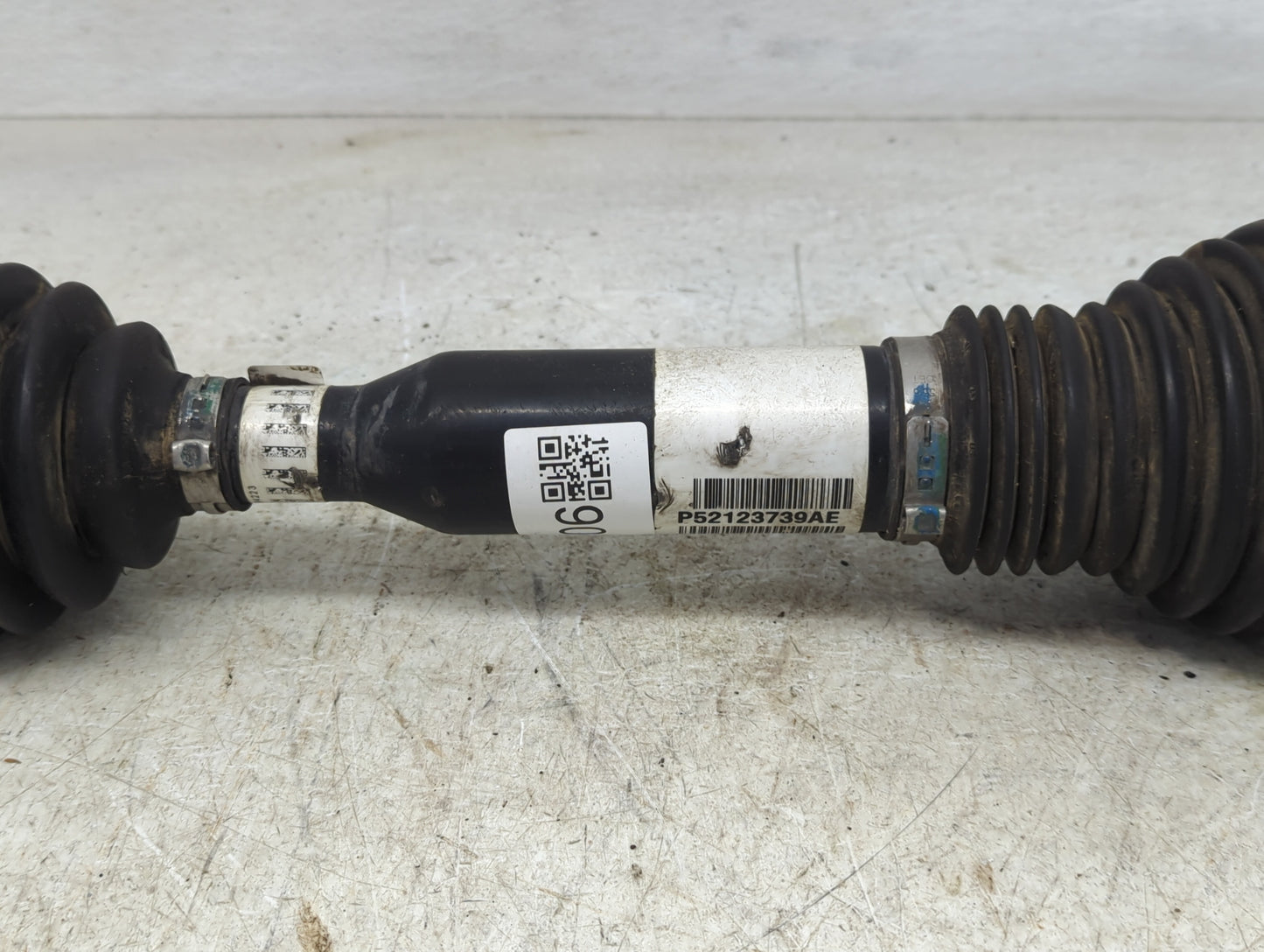 2014-2018 Jeep Cherokee Axle Shaft Front Driver Cv C/v - Oemusedautoparts1.com