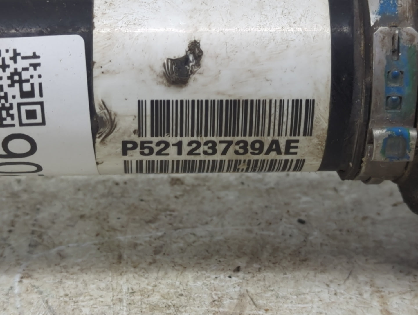 2014-2018 Jeep Cherokee Axle Shaft Front Driver Cv C/v - Oemusedautoparts1.com