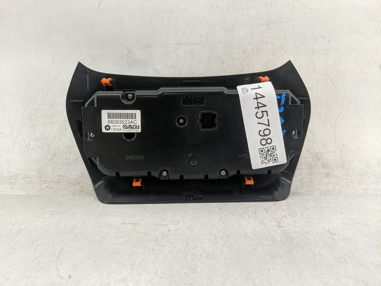 2015-2018 Jeep Cherokee Climate Control Module Temperature AC/Heater Replacement P/N:68293523AC Fits Fits 2015 2016 2017 201