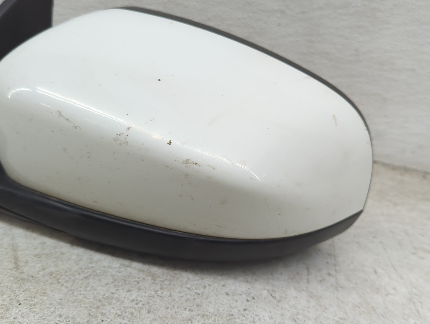 2014-2021 Jeep Cherokee Driver Side View Mirror - Left Door Mirror OEM Used - Oemusedautoparts1.com