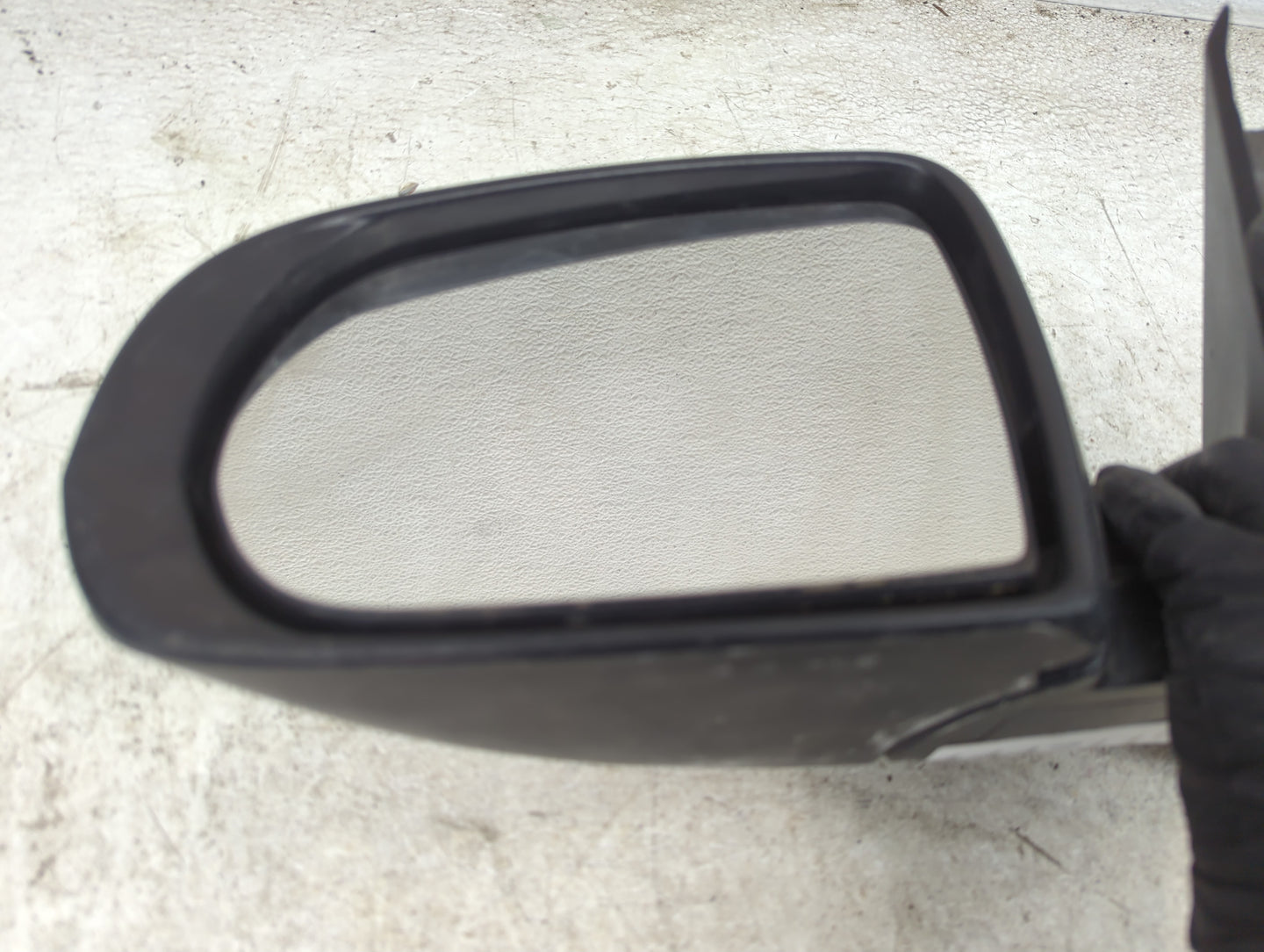 2014-2021 Jeep Cherokee Driver Side View Mirror - Left Door Mirror OEM Used - Oemusedautoparts1.com