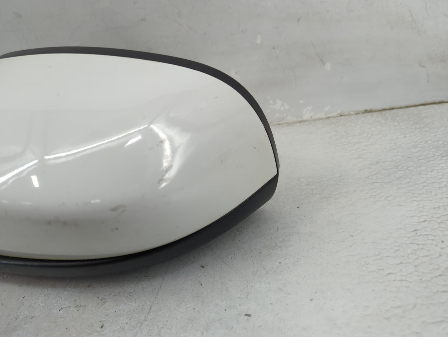 2014-2021 Jeep Cherokee Driver Side View Mirror - Left Door Mirror OEM Used - Oemusedautoparts1.com