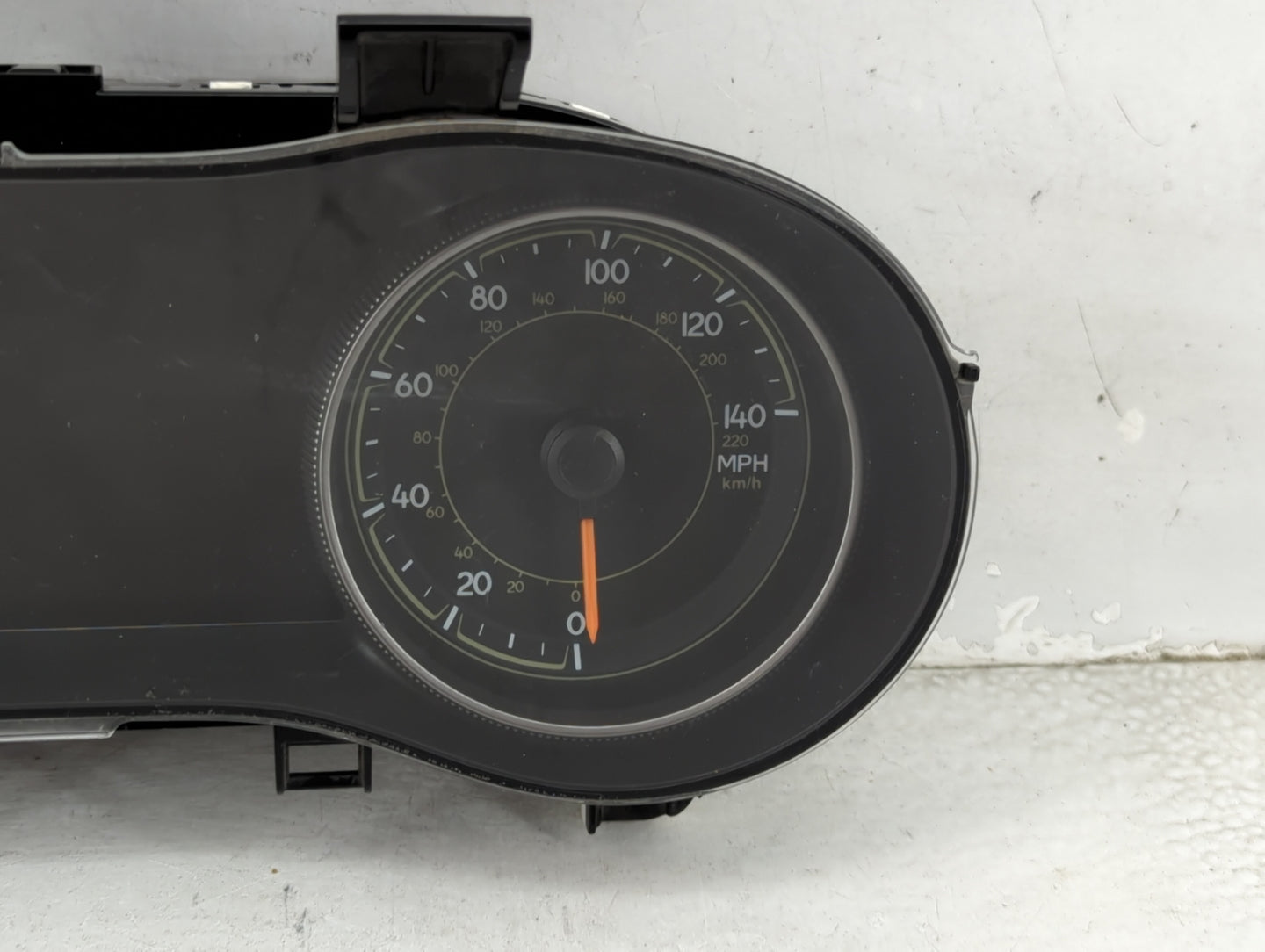 2017-2018 Jeep Cherokee Instrument Cluster Speedometer Gauges P/N:PP-T40 A2C80949600, P68309006AD Miles: Fits Fits 2017 2018