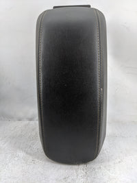 2018 Jeep Cherokee Center Console Armrest Cover Lid P/N:25865B1-DXSHL1 37E407&A13DXSHL10 Fits OEM Used Auto Parts - Oemuseda