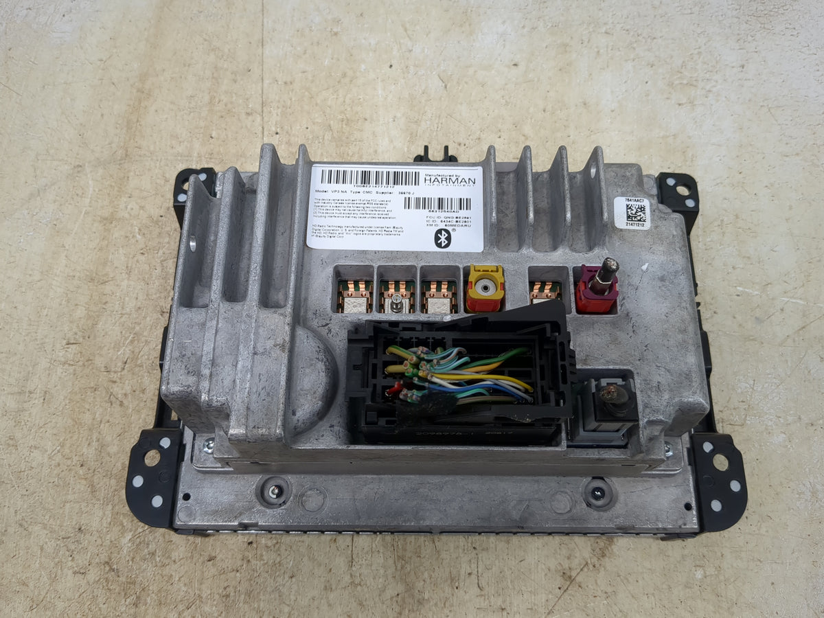 2018-2019 Jeep Cherokee Information Radio Display Screen Black - Oemusedautoparts1.com