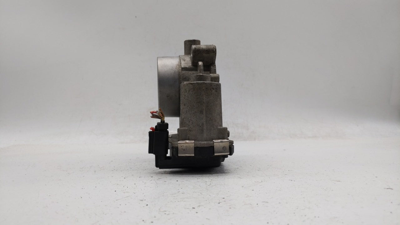 2014-2017 Jeep Cherokee Throttle Body P/N:04891970AB Fits Fits 2014 2015 2016 2017 2018 OEM Used Auto Parts - Oemusedautopar