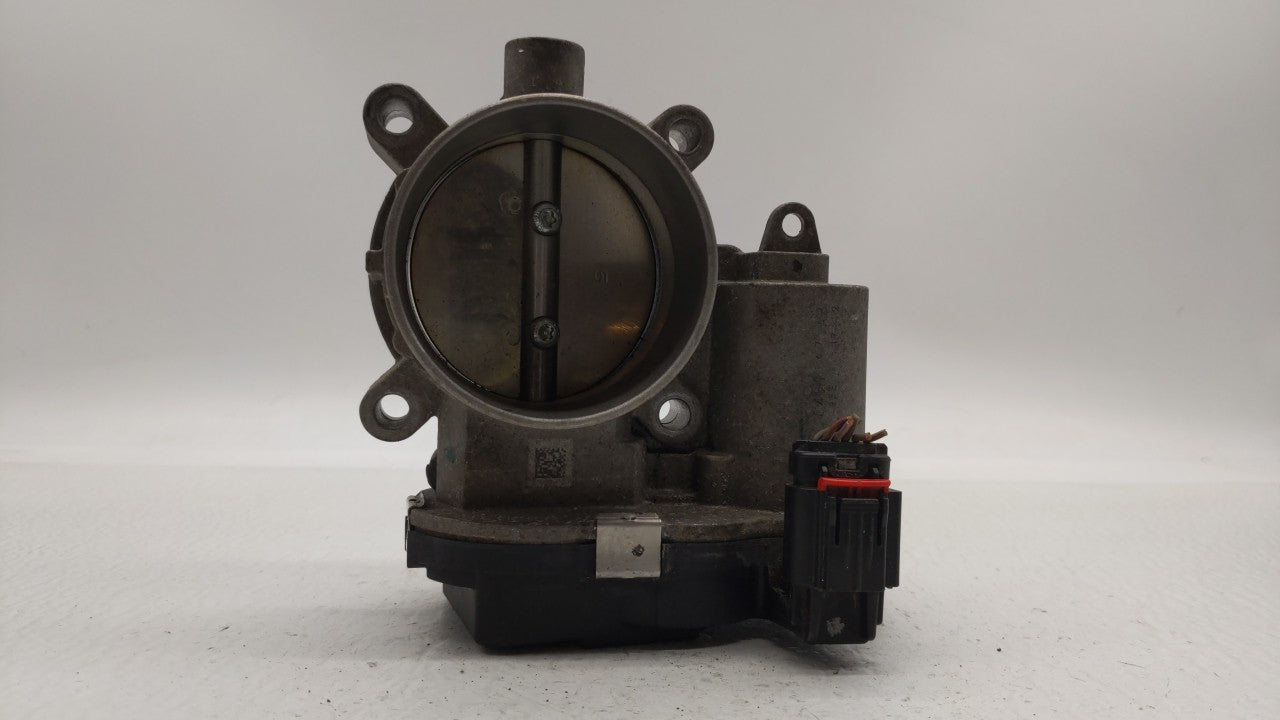 2014-2017 Jeep Cherokee Throttle Body P/N:04891970AB Fits Fits 2014 2015 2016 2017 2018 OEM Used Auto Parts - Oemusedautopar
