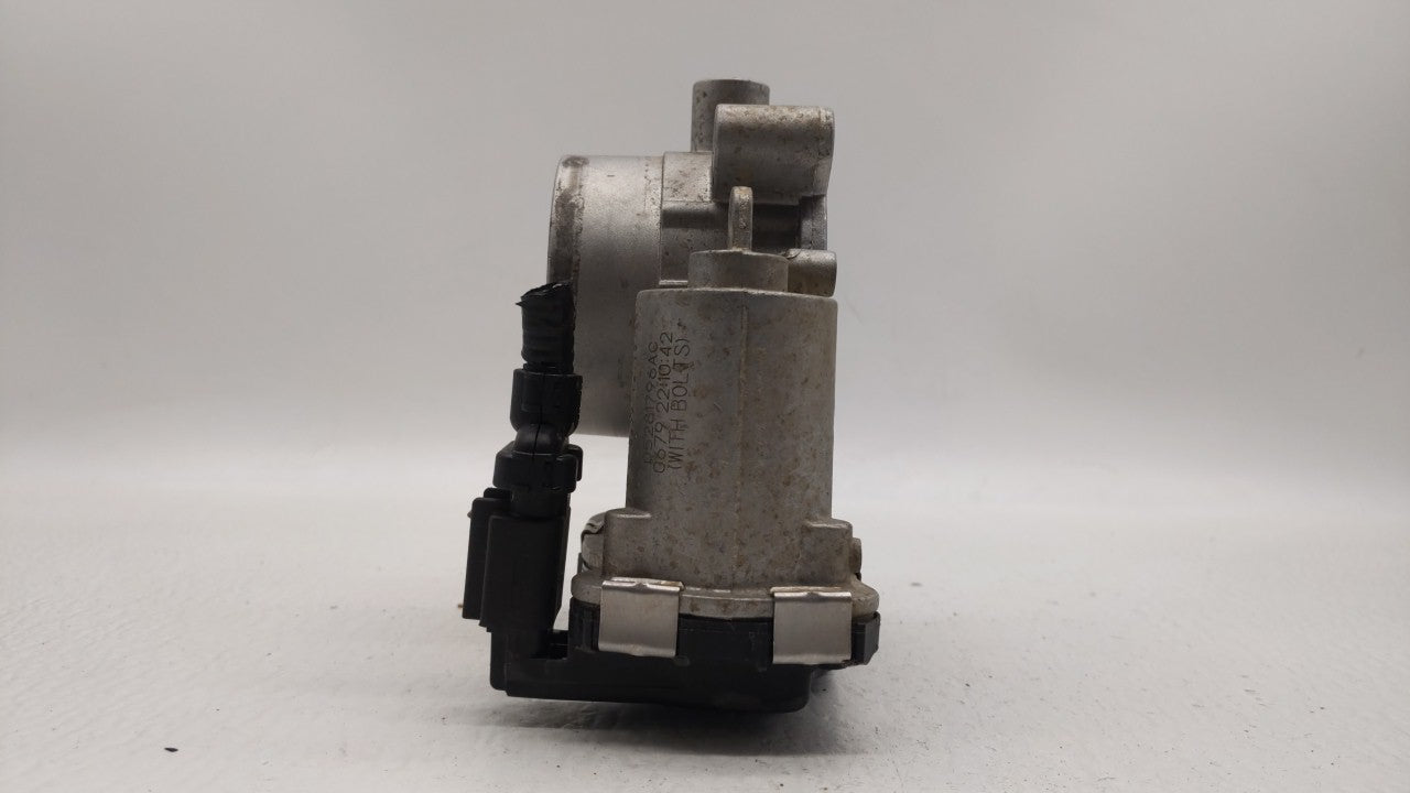 2014-2017 Jeep Cherokee Throttle Body P/N:04891970AB Fits Fits 2014 2015 2016 2017 2018 OEM Used Auto Parts - Oemusedautopar