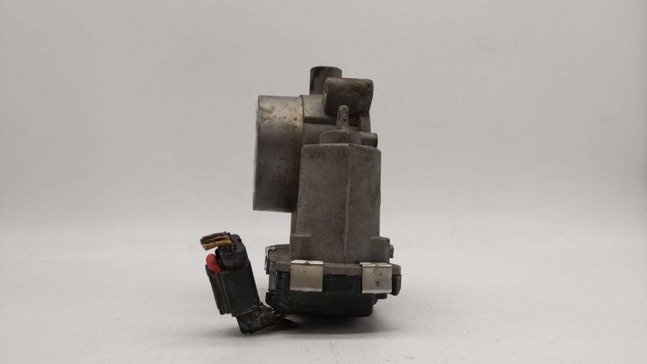 2014-2017 Jeep Cherokee Throttle Body P/N:04891970AC 04891970AB Fits Fits 2014 2015 2016 2017 2018 OEM Used Auto Parts - Oem