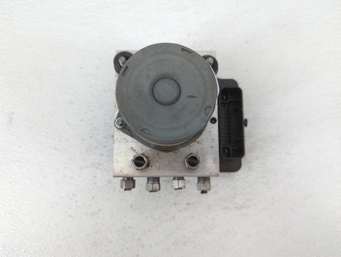 2018 Jeep Cherokee ABS Pump Control Module Replacement P/N:P68371198AA 68371198AA Fits OEM Used Auto Parts - Oemusedautopart