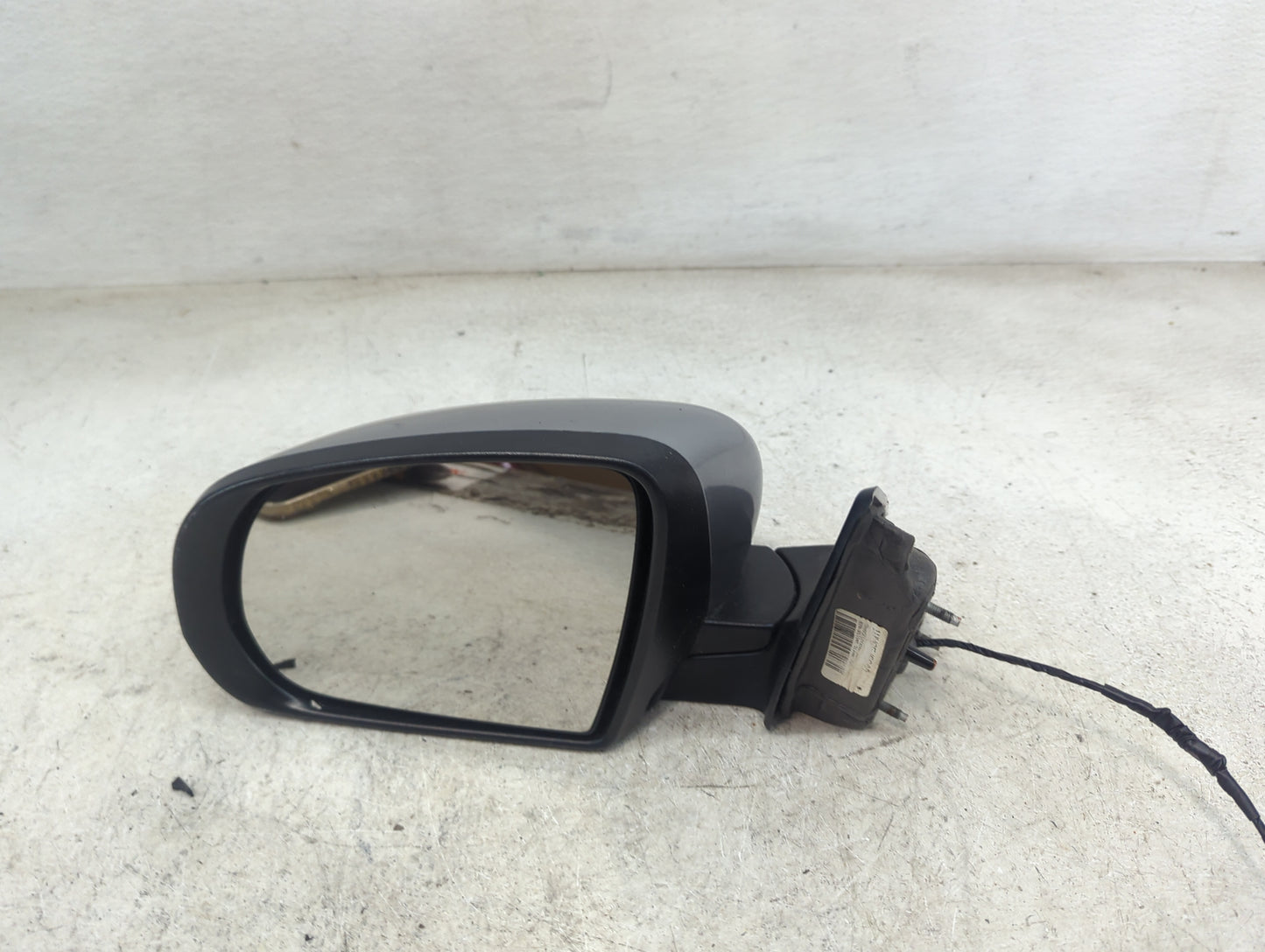 2014-2021 Jeep Cherokee Driver Side View Mirror - Left Door Mirror OEM Used - Oemusedautoparts1.com