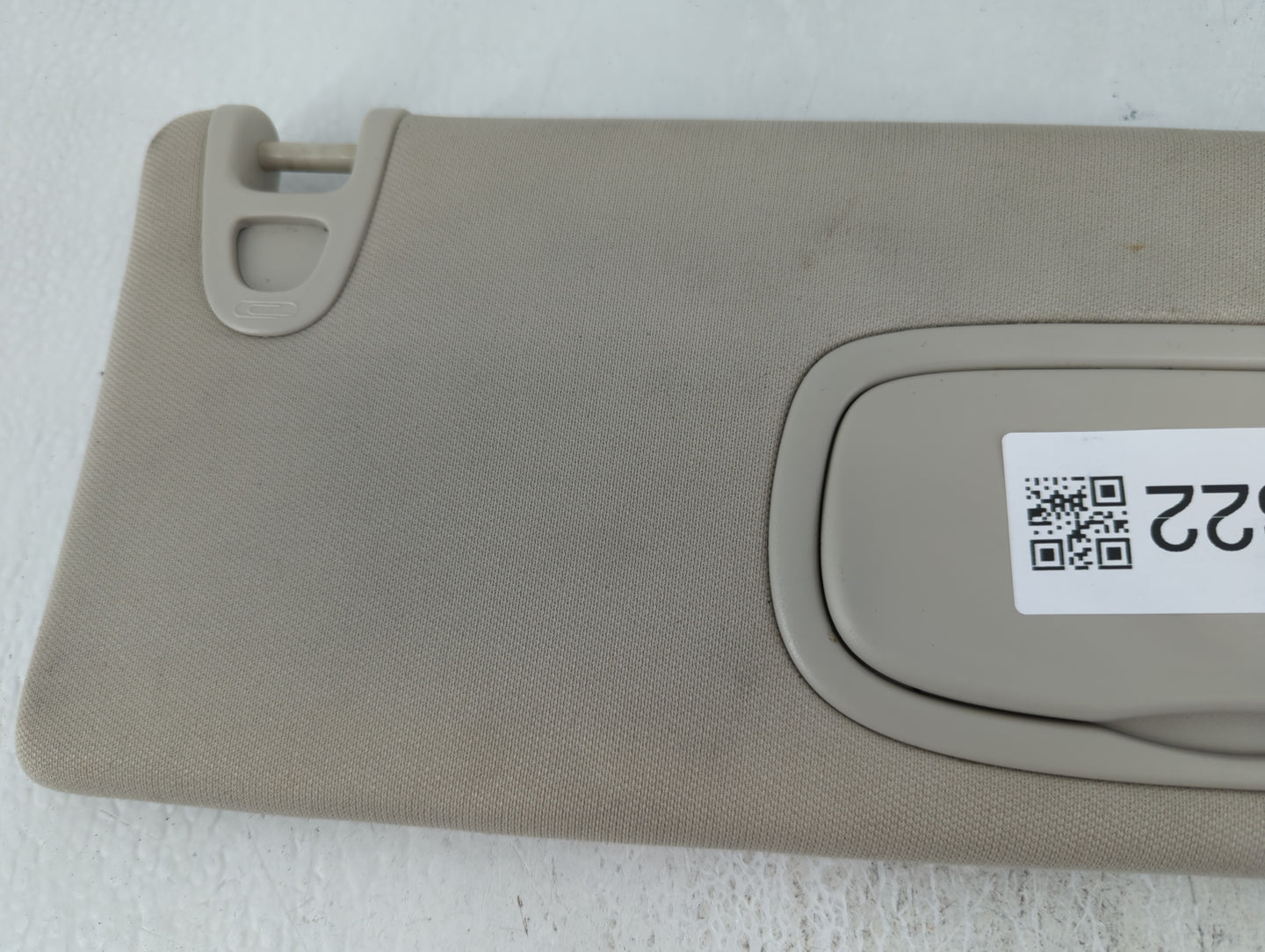 2014-2018 Jeep Cherokee Sun Visor Shade Replacement Passenger Right Mirror Fits Fits 2014 2015 2016 2017 2018 OEM Used Auto 