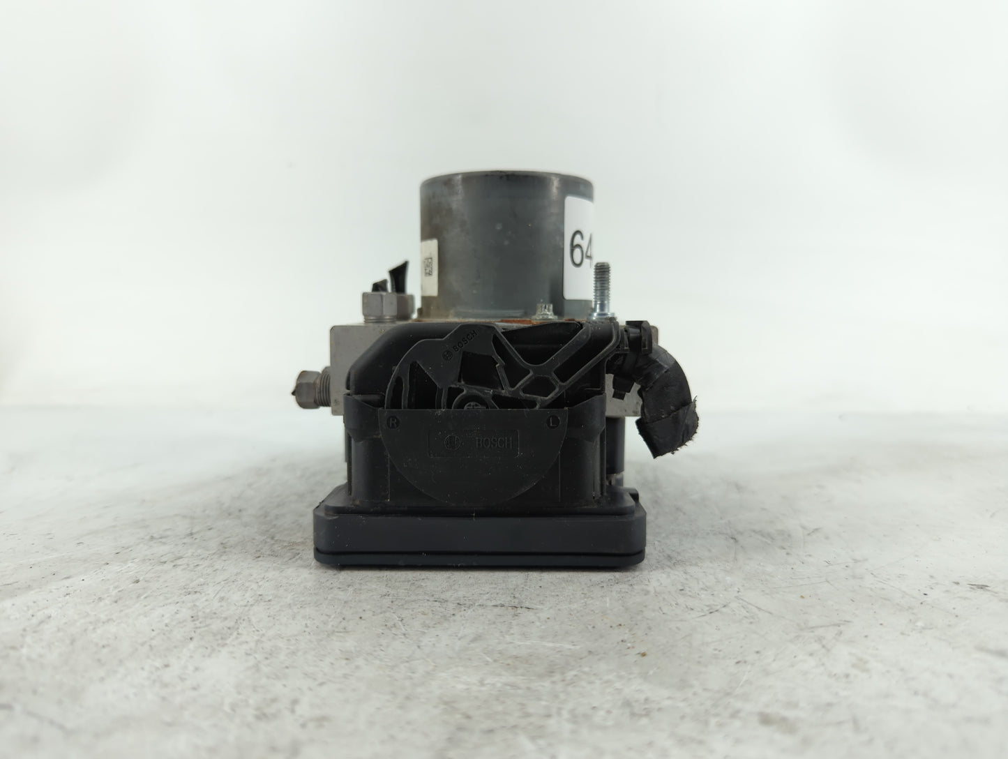 2018 Jeep Cherokee ABS Pump Control Module Replacement P/N:P68371198AA Fits OEM Used Auto Parts - Oemusedautoparts1.com