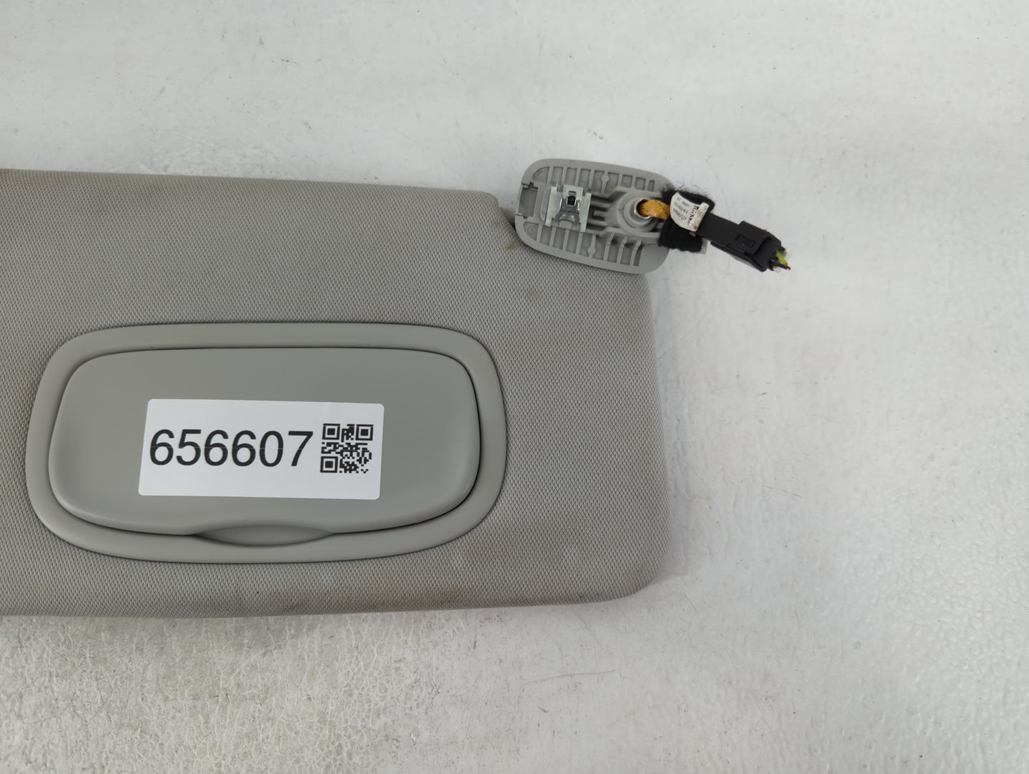 2014-2018 Jeep Cherokee Sun Visor Shade Replacement Passenger Right Mirror Fits Fits 2014 2015 2016 2017 2018 OEM Used Auto 