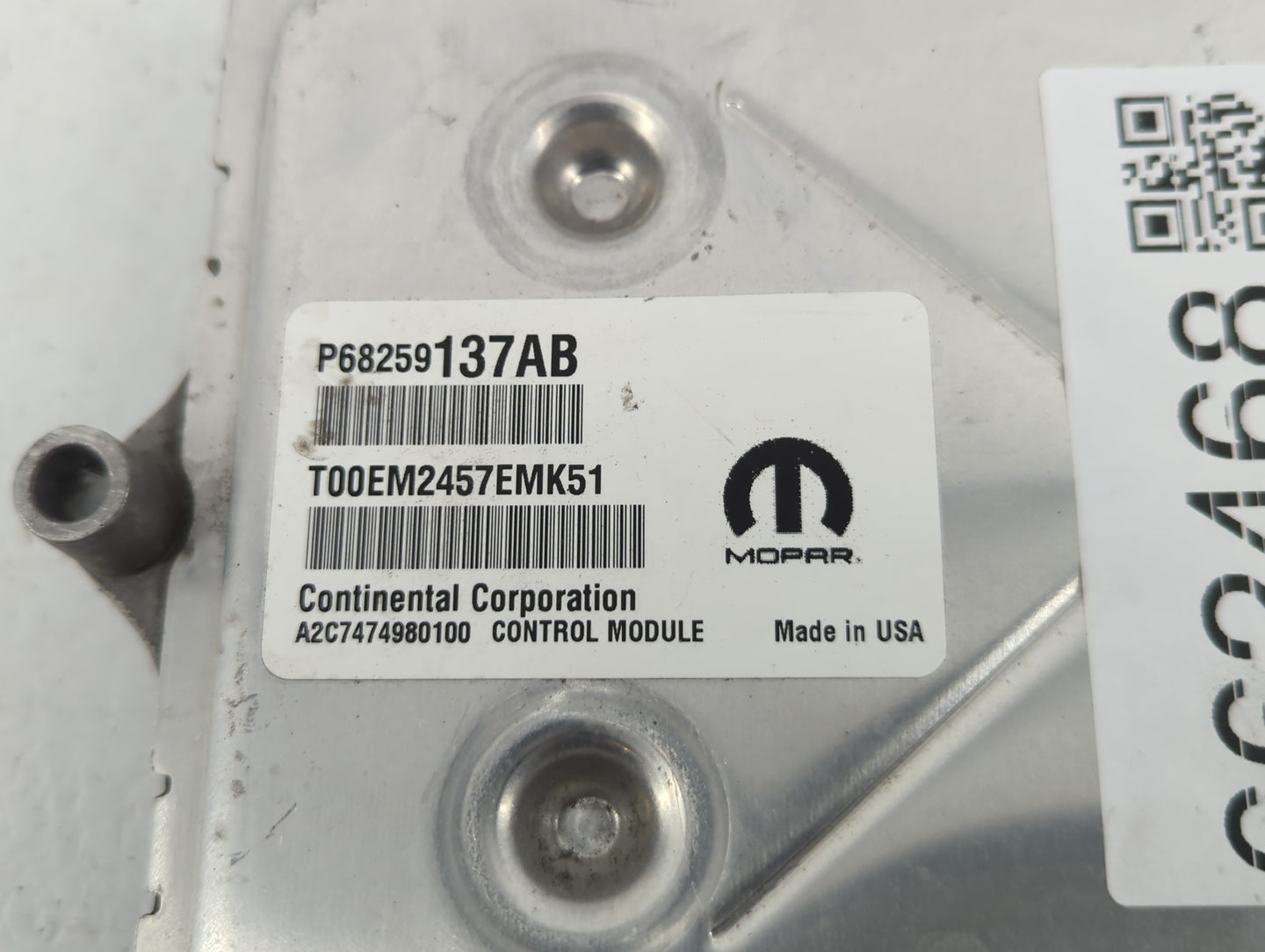 2018 Jeep Cherokee PCM Engine Control Computer ECU ECM PCU OEM P/N:P68350875AC P68259137AB Fits OEM Used Auto Parts - Oemuse