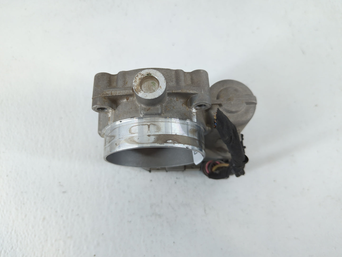 2014-2022 Jeep Cherokee Throttle Body P/N:0 280 750 570 05184349AD Fits OEM Used Auto Parts - Oemusedautoparts1.com