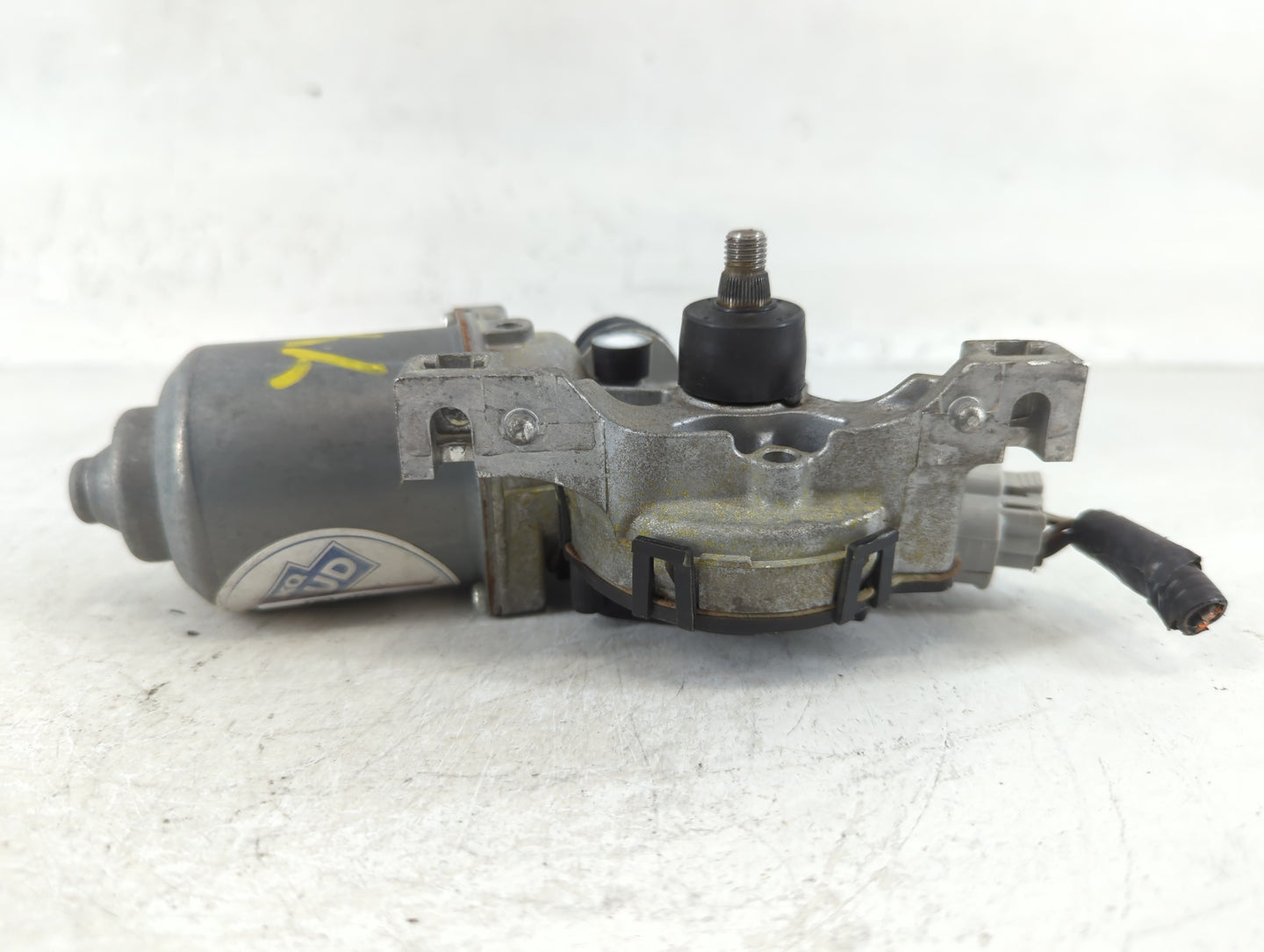2014-2022 Jeep Cherokee Front Windshield Wiper Motor P/N:68102175AD Fits Fits 2014 2015 2016 2017 2018 2019 2020 2021 2022 O