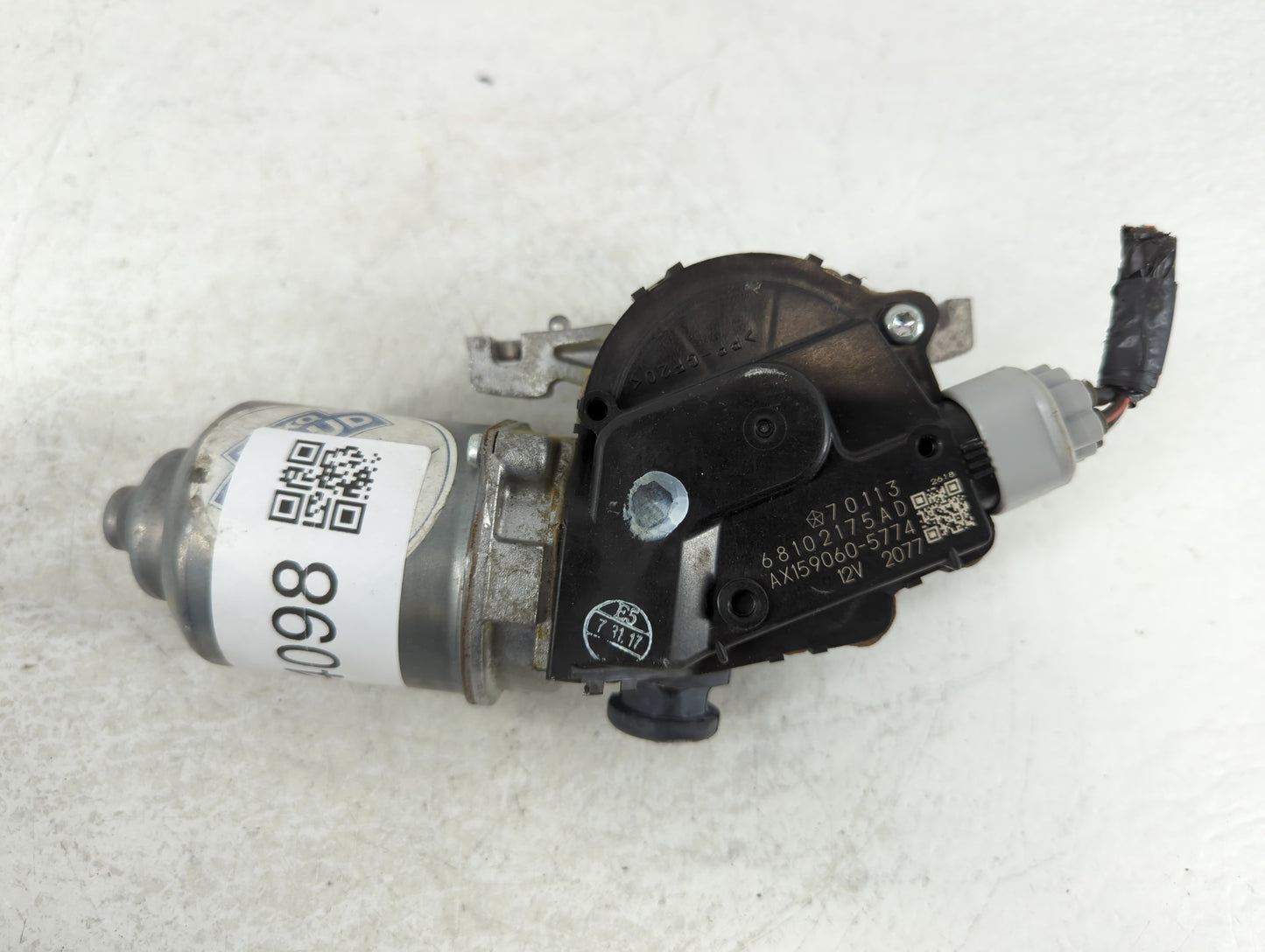 2014-2022 Jeep Cherokee Front Windshield Wiper Motor P/N:68102175AD Fits Fits 2014 2015 2016 2017 2018 2019 2020 2021 2022 O