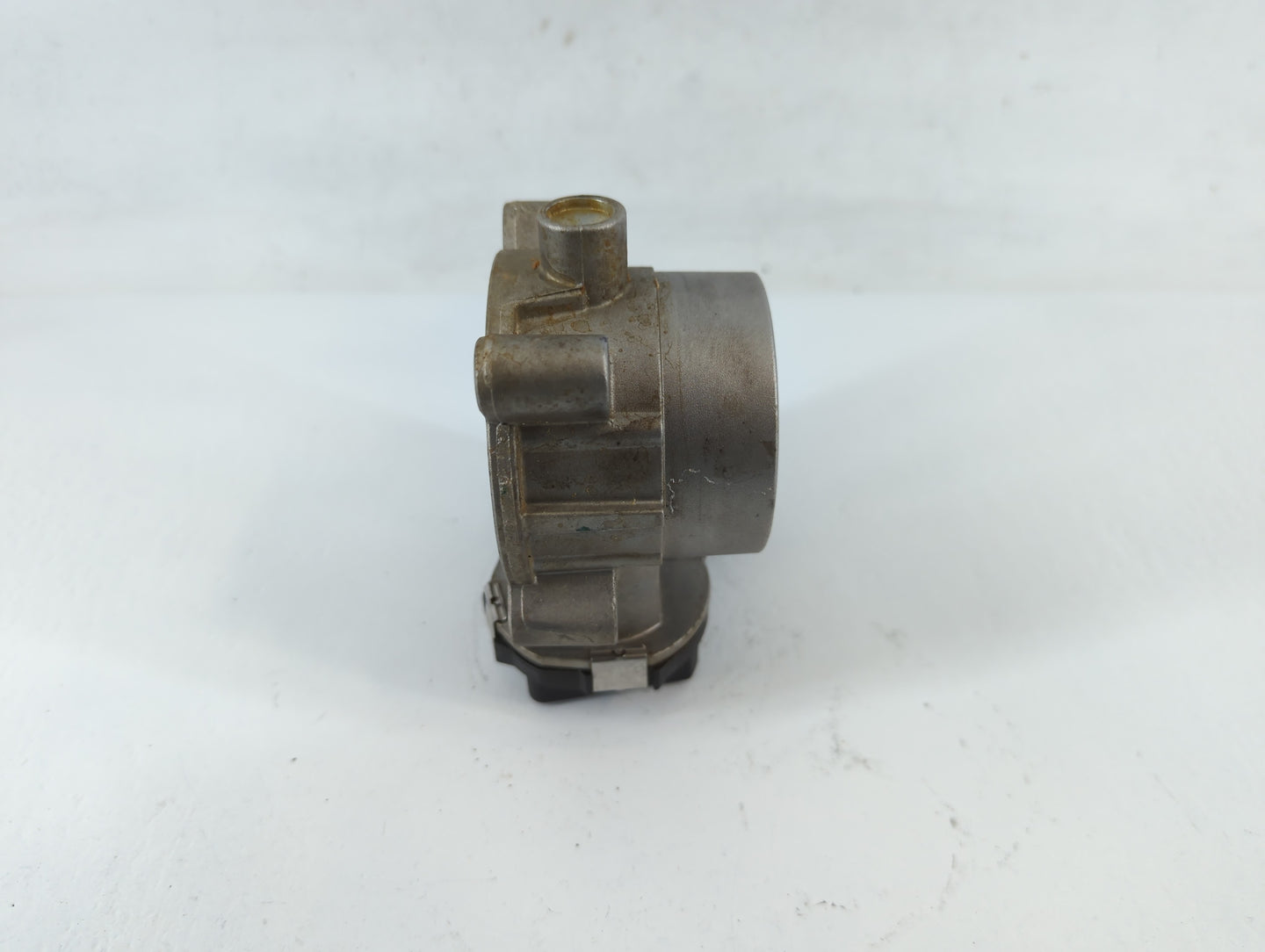 2014-2019 Jeep Cherokee Throttle Body P/N:04891970AB Fits Fits 2014 2015 2016 2017 2018 2019 2020 2021 2022 OEM Used Auto Pa