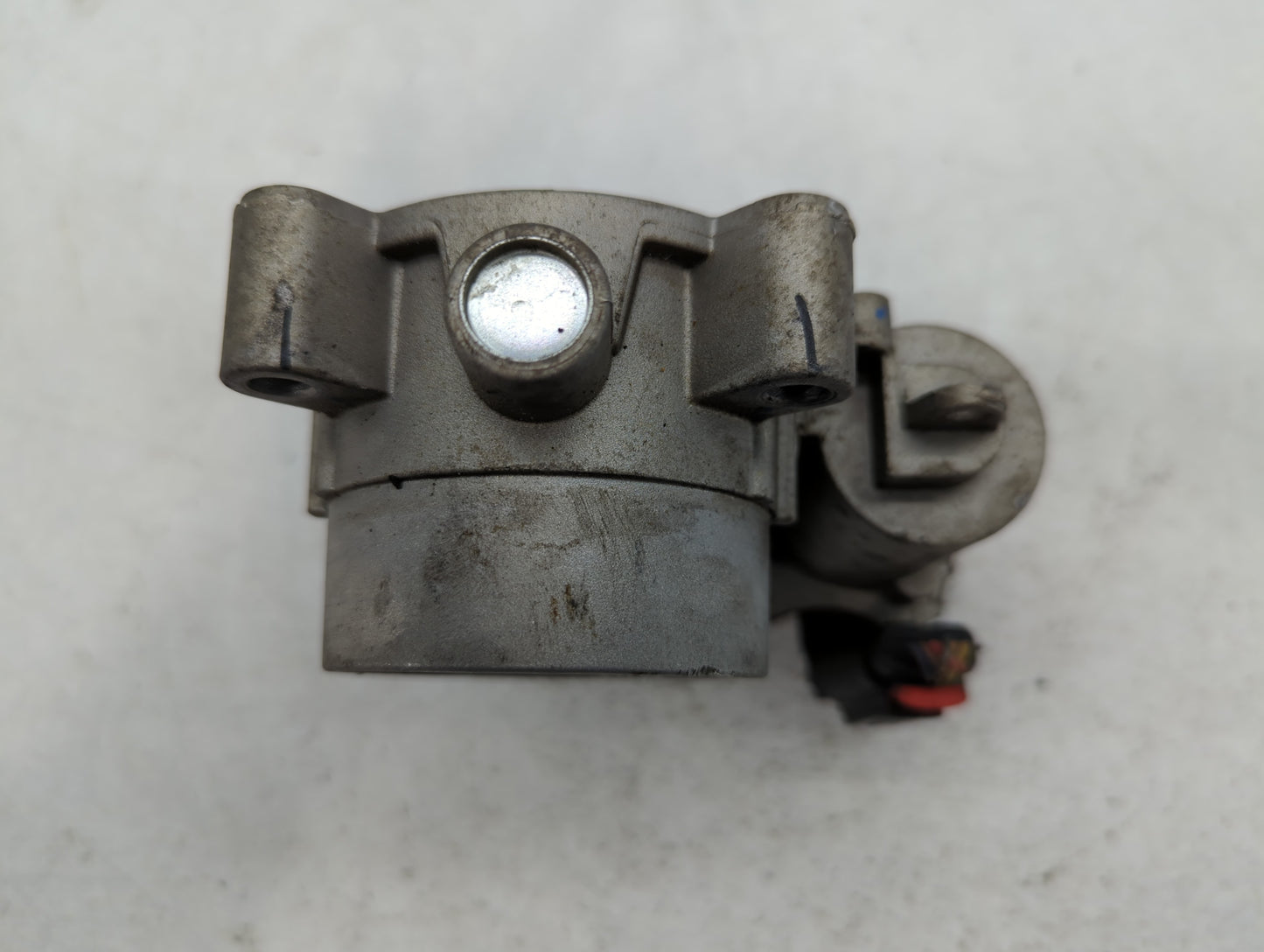 2014-2019 Jeep Cherokee Throttle Body P/N:04891970AB Fits Fits 2014 2015 2016 2017 2018 2019 2020 2021 2022 OEM Used Auto Pa