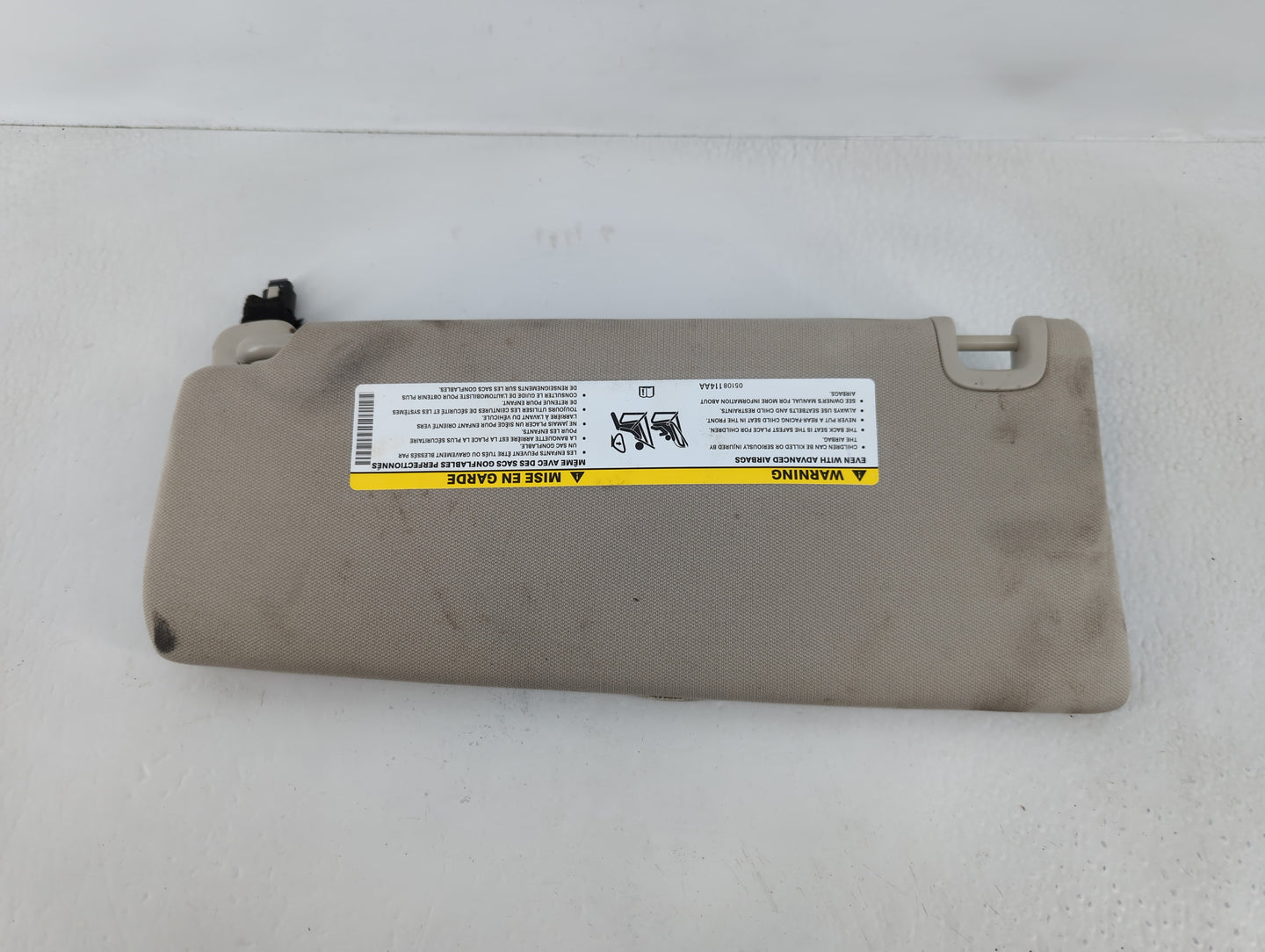 2014-2018 Jeep Cherokee Sun Visor Shade Replacement Passenger Right Mirror Fits Fits 2014 2015 2016 2017 2018 OEM Used Auto 