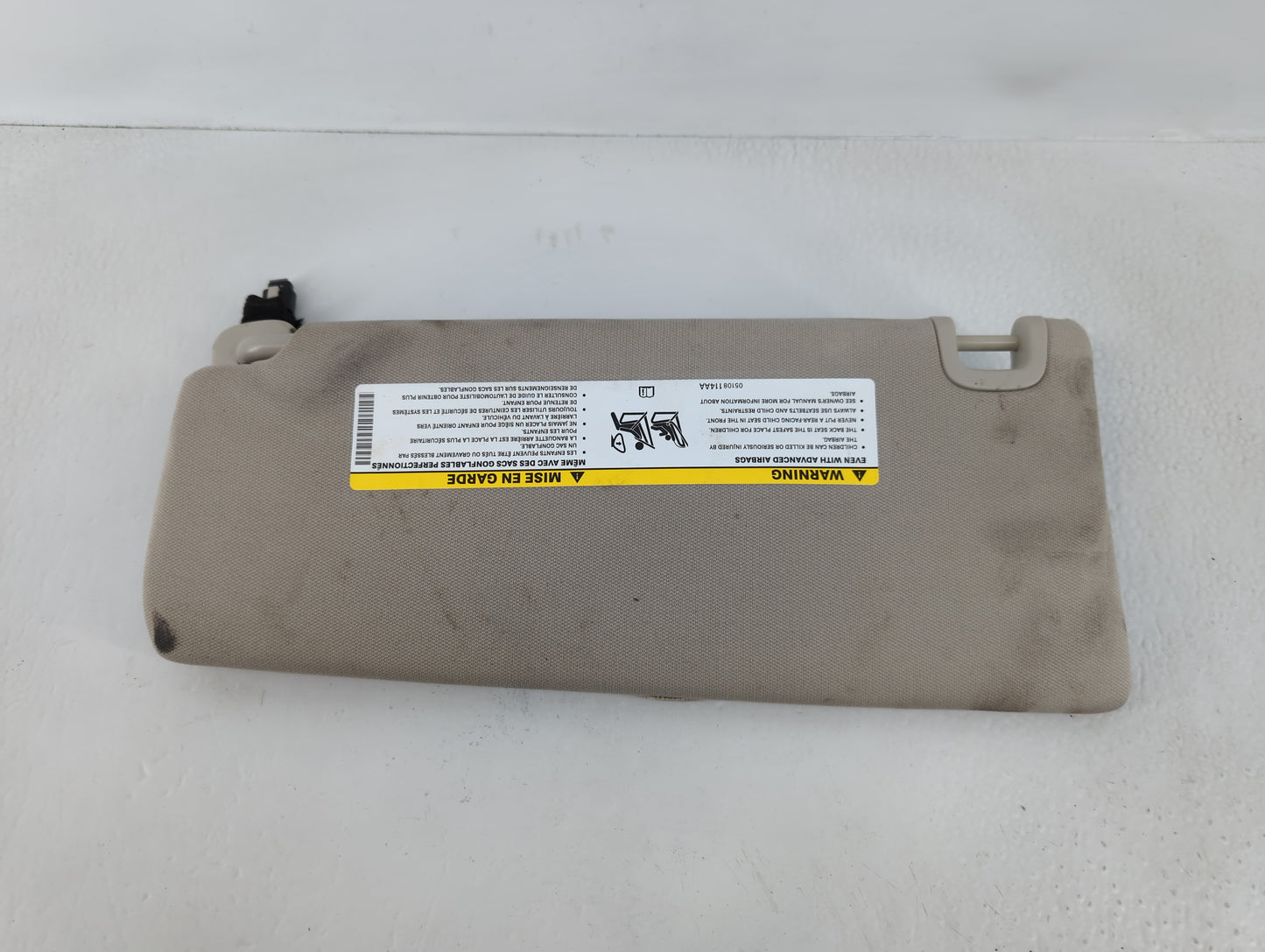 2014-2018 Jeep Cherokee Sun Visor Shade Replacement Passenger Right Mirror Fits Fits 2014 2015 2016 2017 2018 OEM Used Auto 